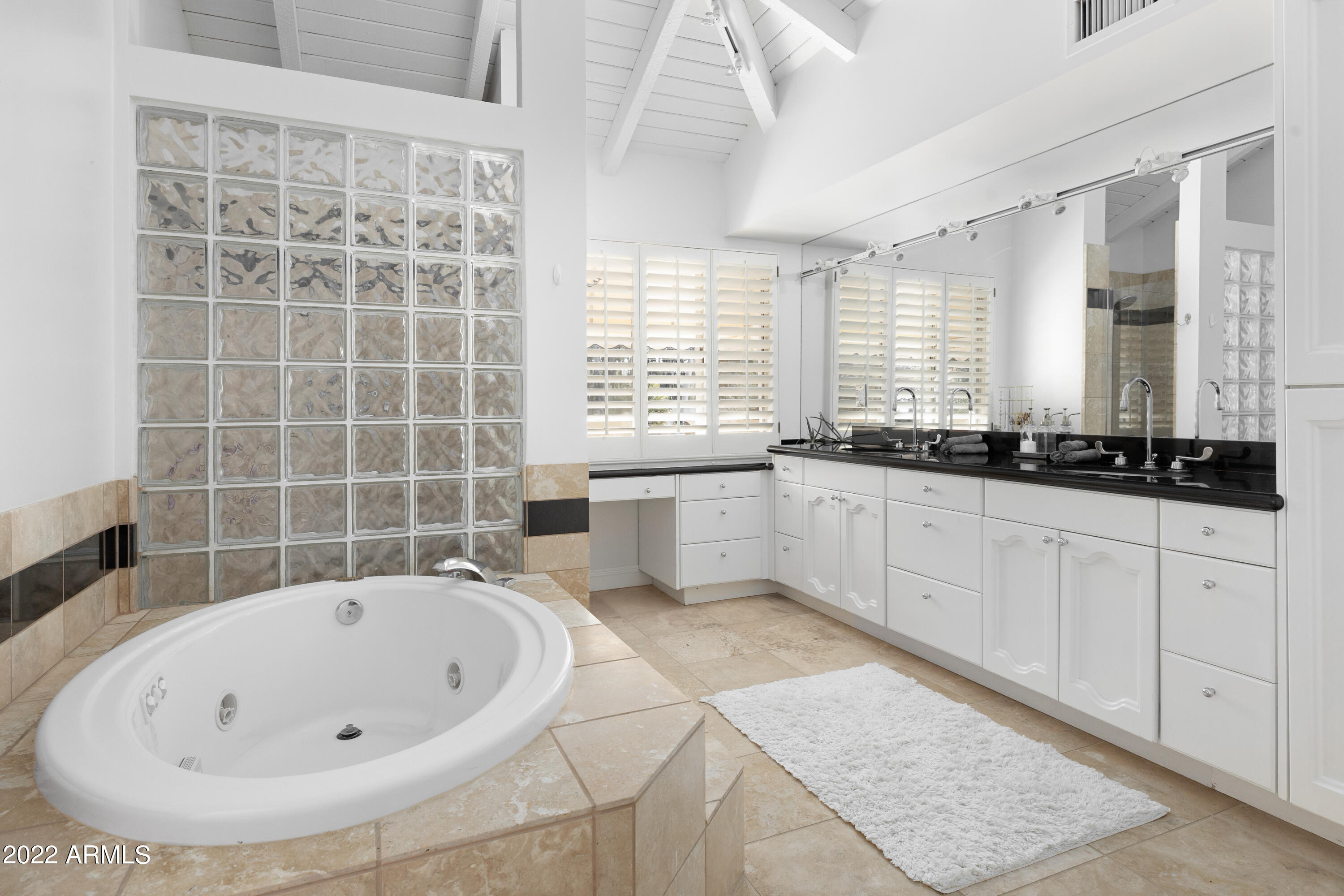 VISTA RICA - Residential