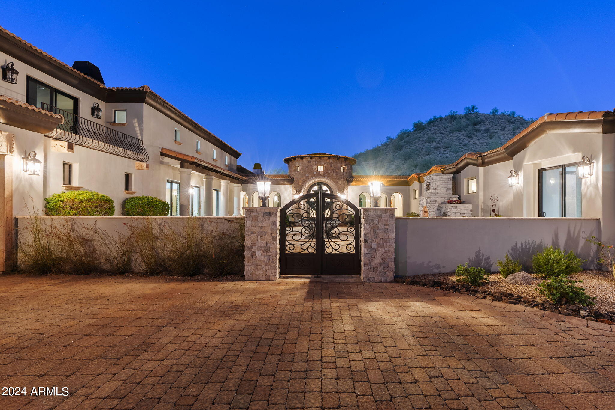 GRANITE MOUNTAIN AT LAS SENDAS - Residential