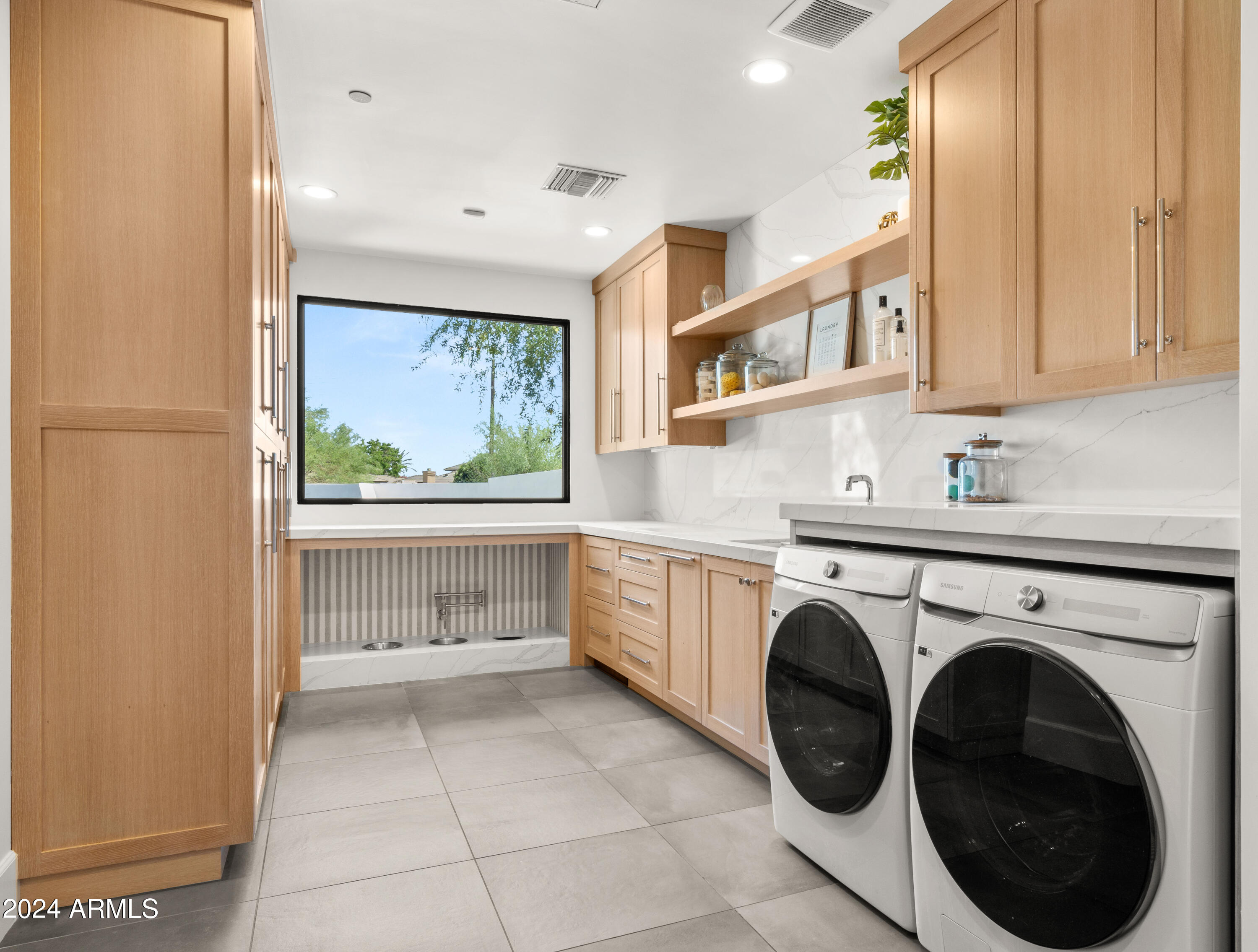 ALTA VISTA PARK - Residential