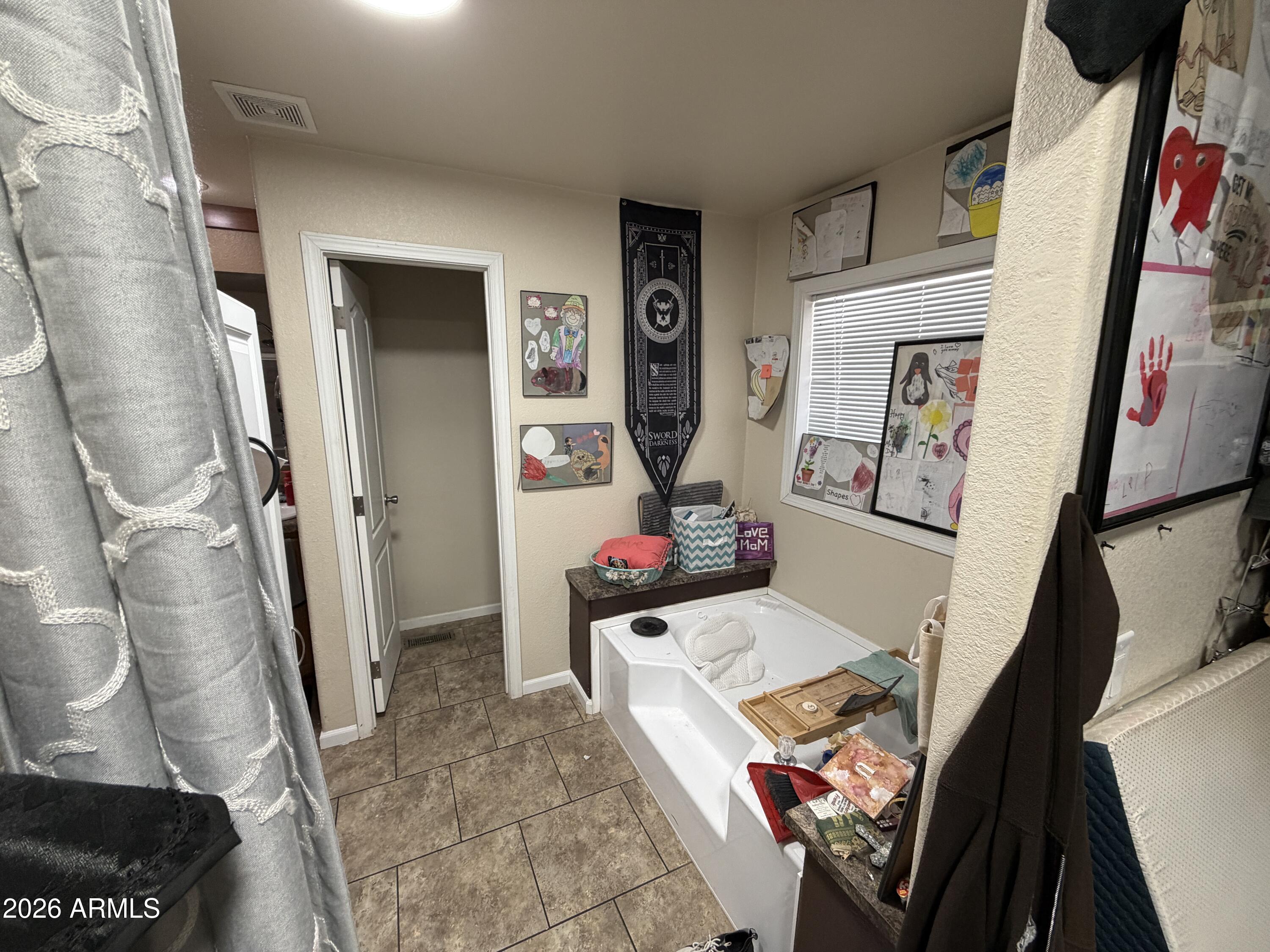 S18 T01N R08E - Residential