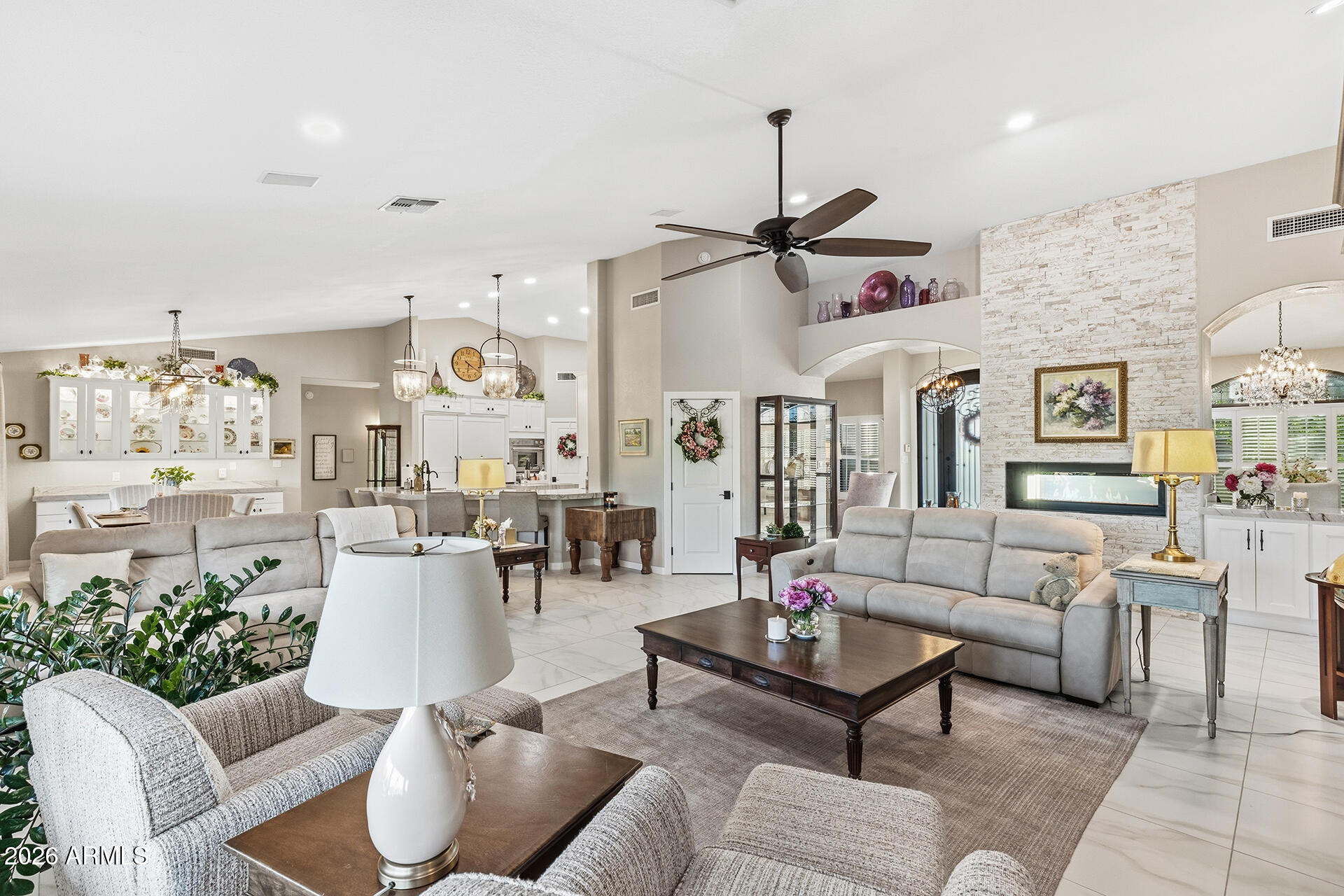LA TIERRA PROMETIDA - Residential