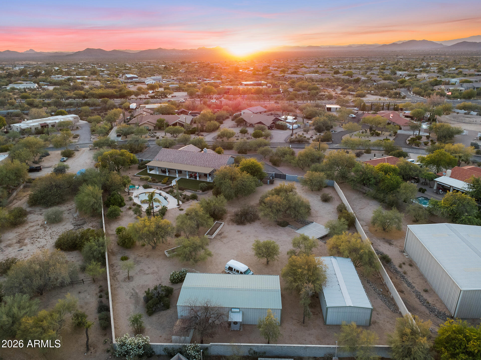 LA TIERRA PROMETIDA - Residential