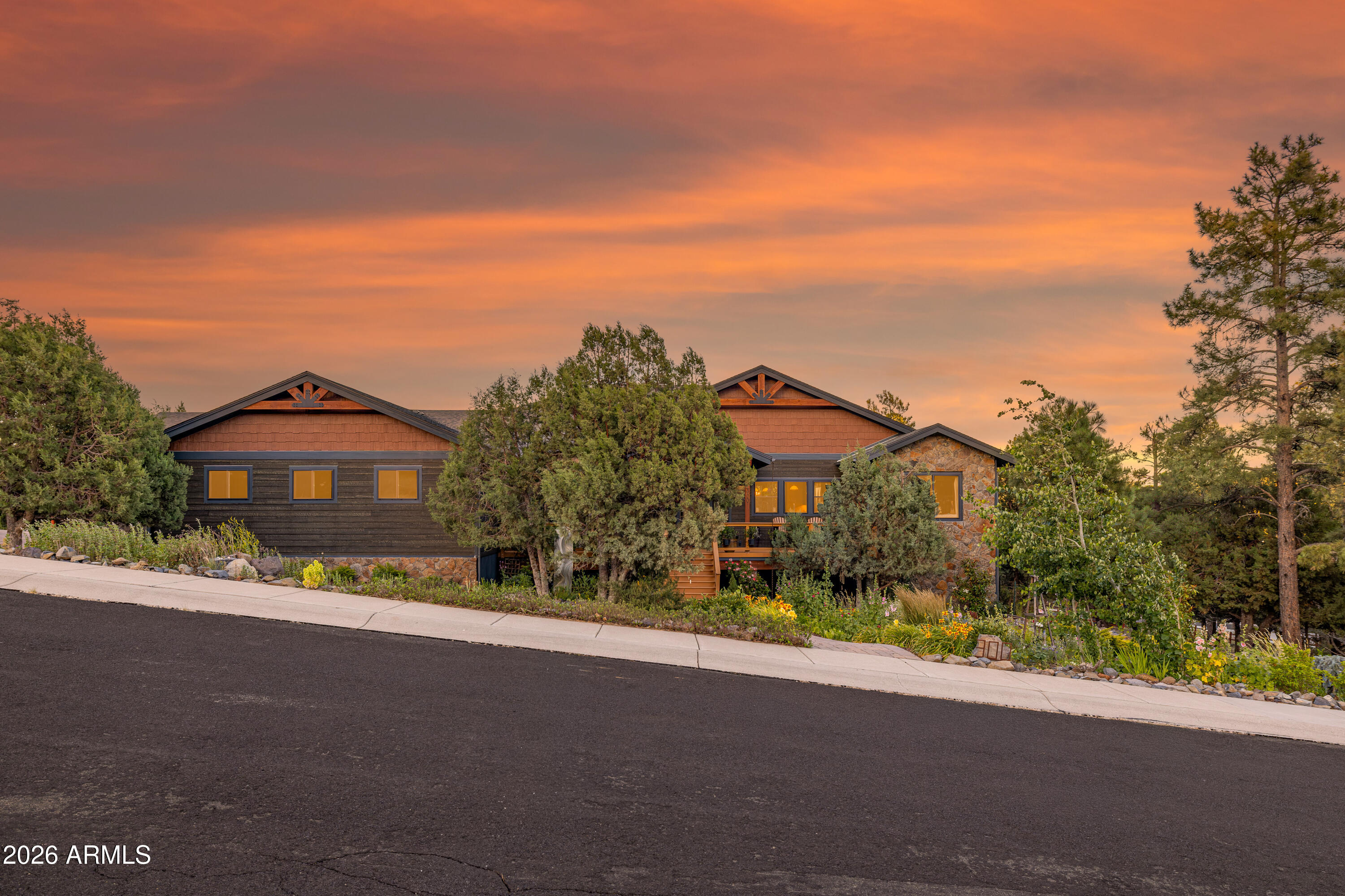 HIGHLAND MEADOWS NORTH - Residential