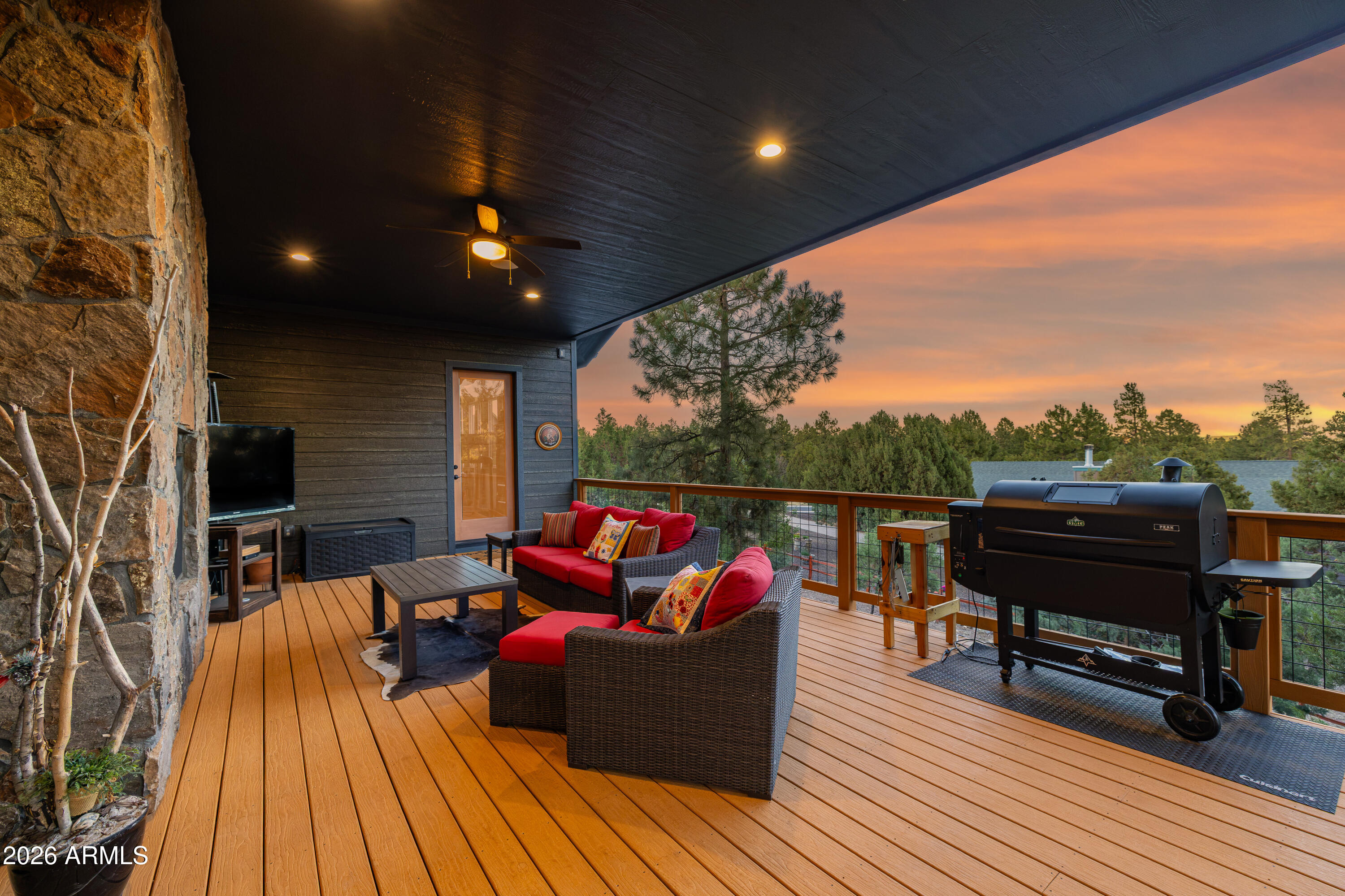 HIGHLAND MEADOWS NORTH - Residential