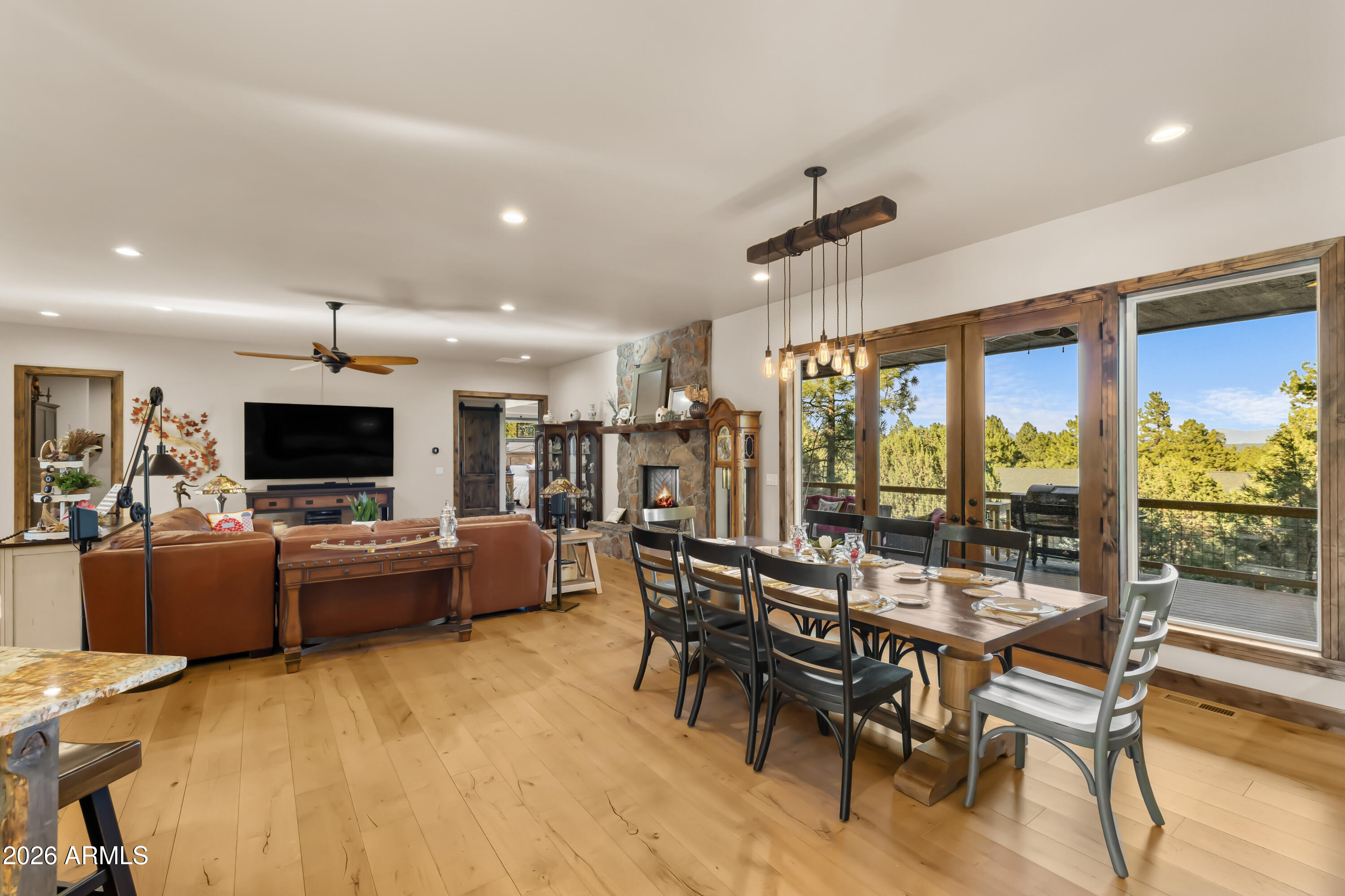 HIGHLAND MEADOWS NORTH - Residential