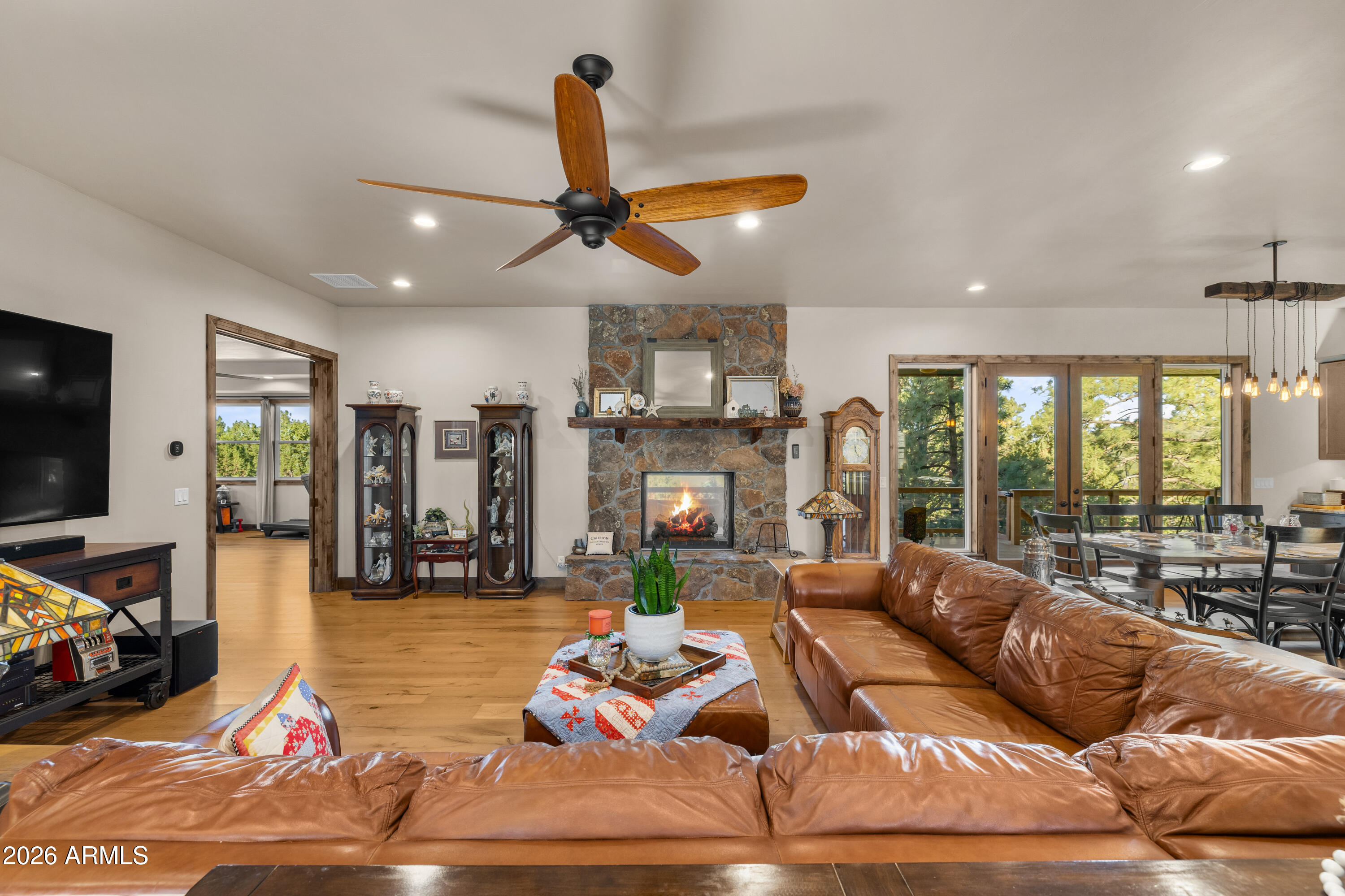 HIGHLAND MEADOWS NORTH - Residential