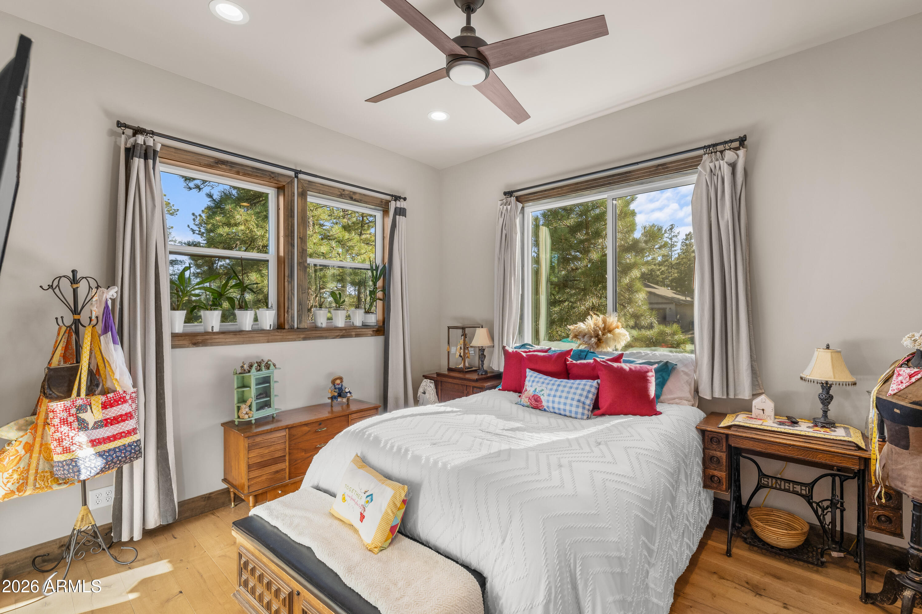 HIGHLAND MEADOWS NORTH - Residential
