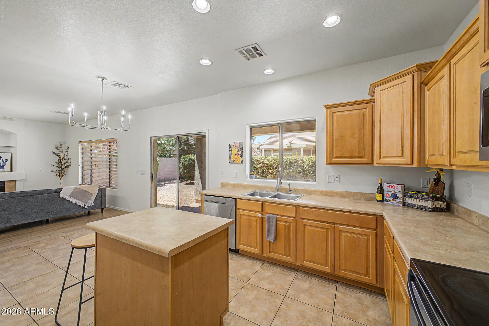 LANTANA VILLAGE - Residential