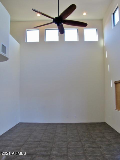 LEGENDS AT VALIENTE UNIT 2 - Residential Lease