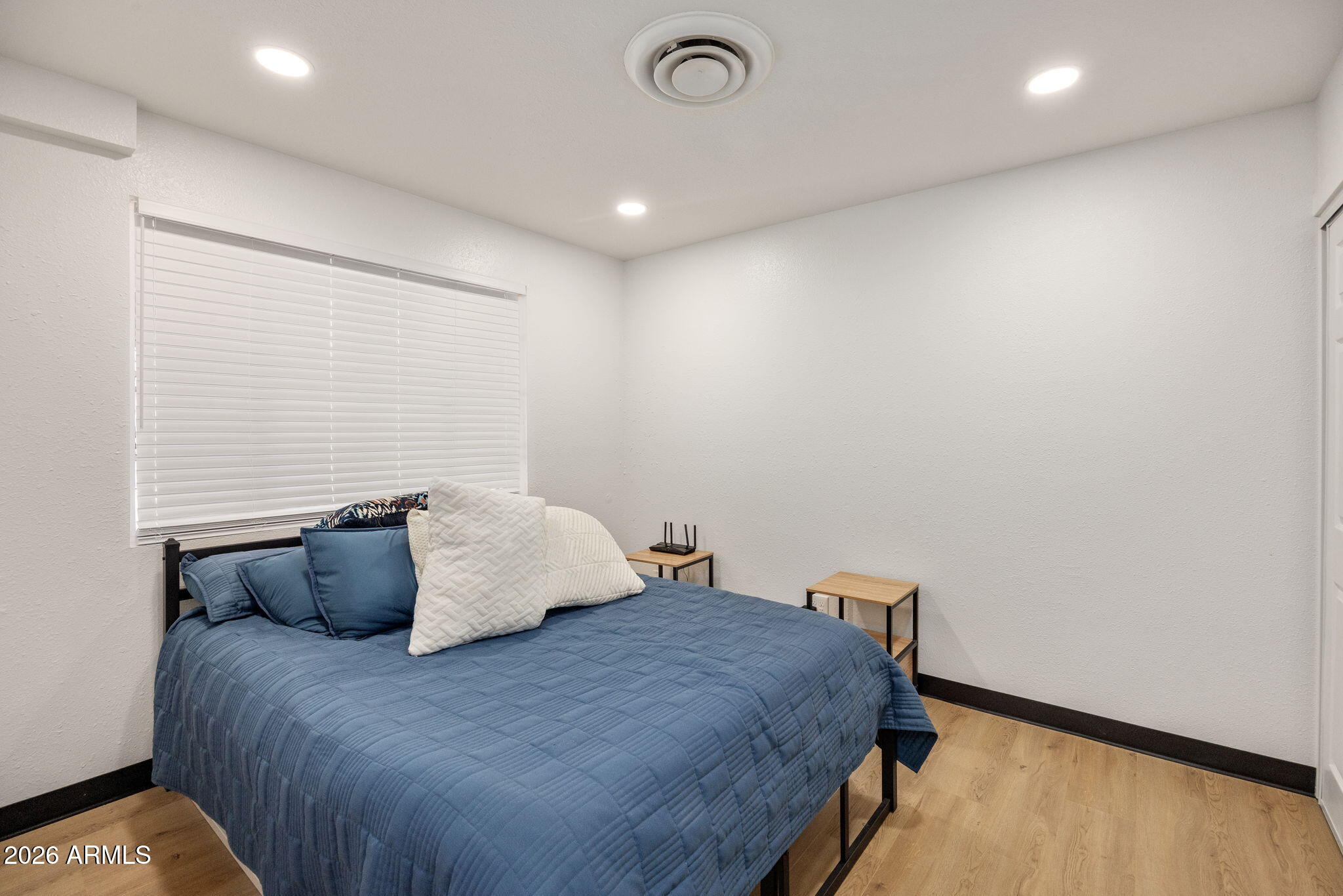 OASIS PLAZA - Residential Income