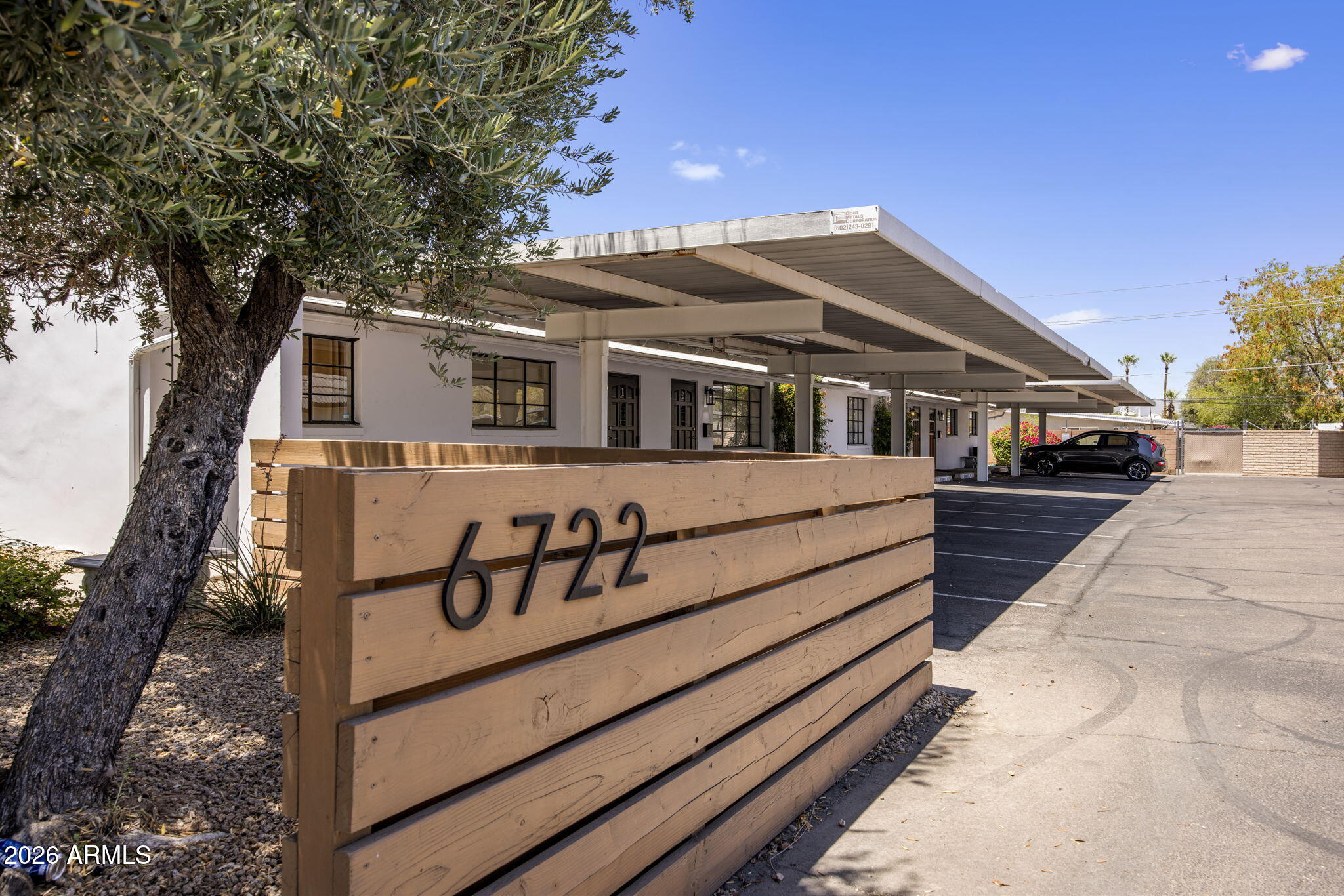 OASIS PLAZA - Residential Income