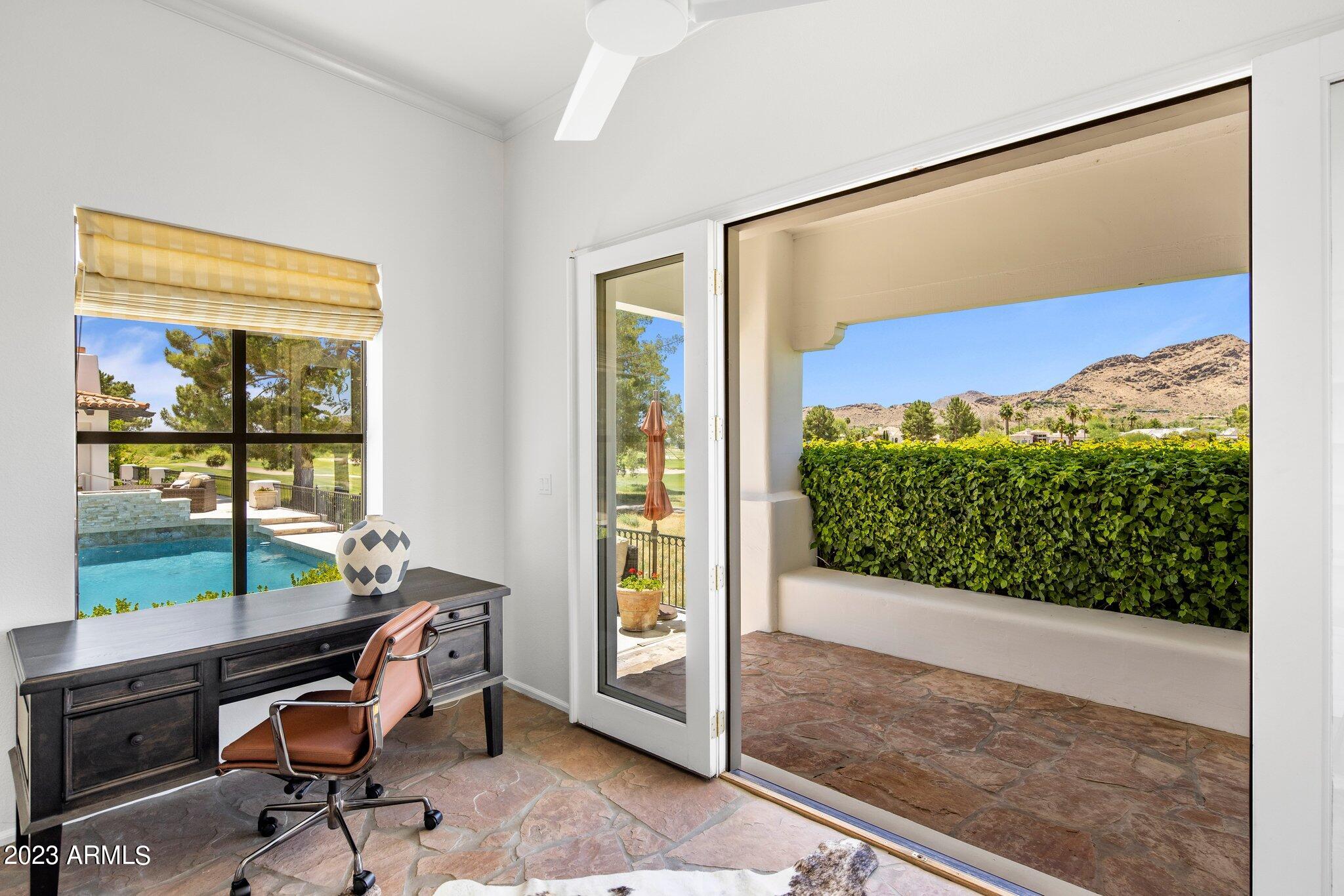 CAMELBACK COUNTRY ESTATES UNIT 5 - Residential