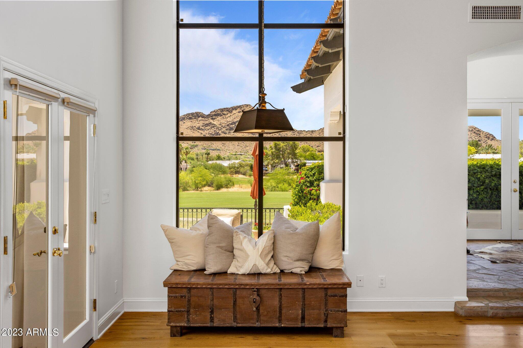CAMELBACK COUNTRY ESTATES UNIT 5 - Residential