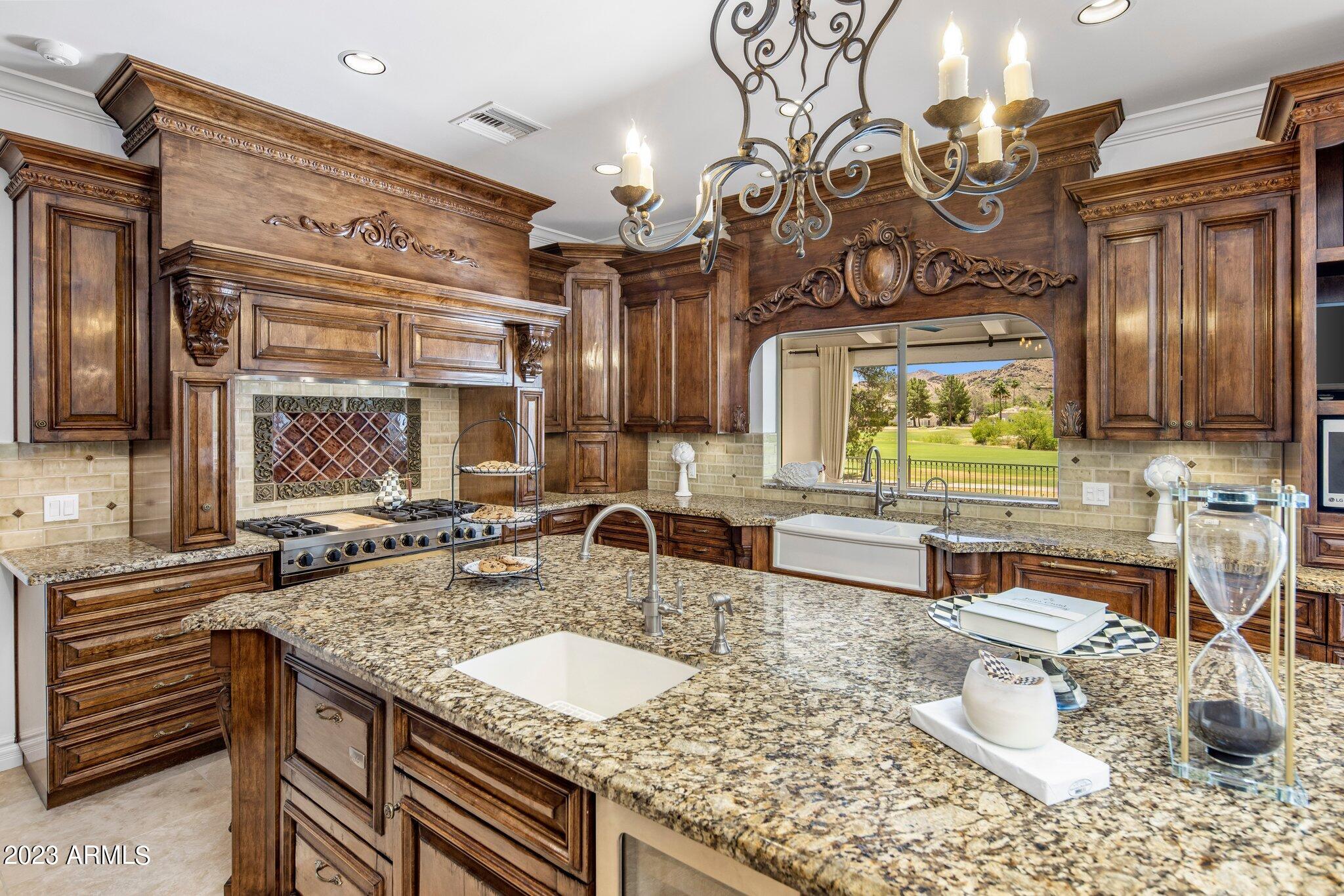 CAMELBACK COUNTRY ESTATES UNIT 5 - Residential