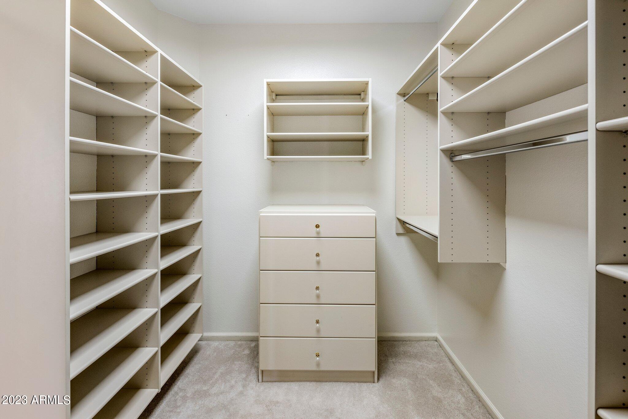 CAMELBACK COUNTRY ESTATES UNIT 5 - Residential