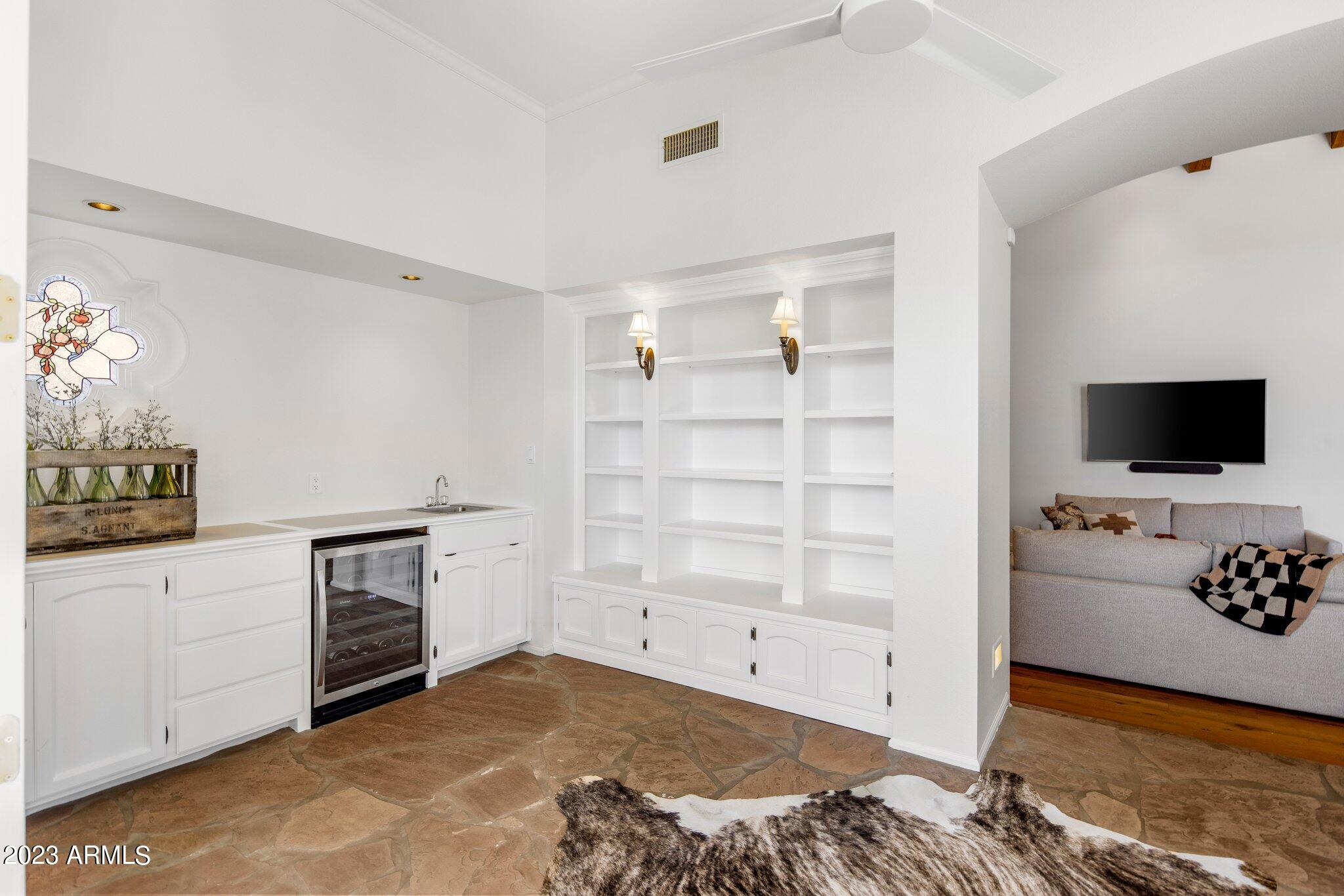 CAMELBACK COUNTRY ESTATES UNIT 5 - Residential