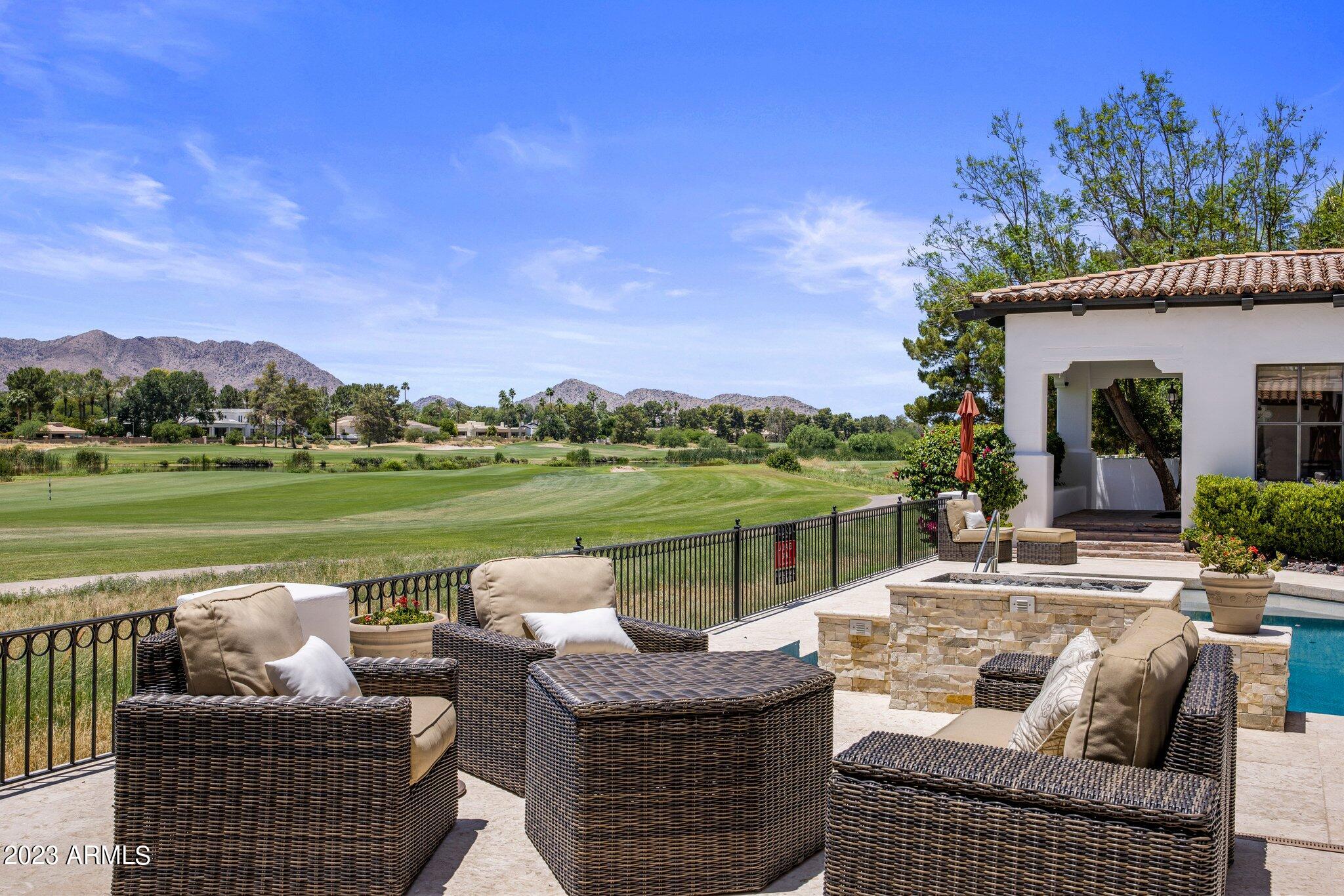 CAMELBACK COUNTRY ESTATES UNIT 5 - Residential