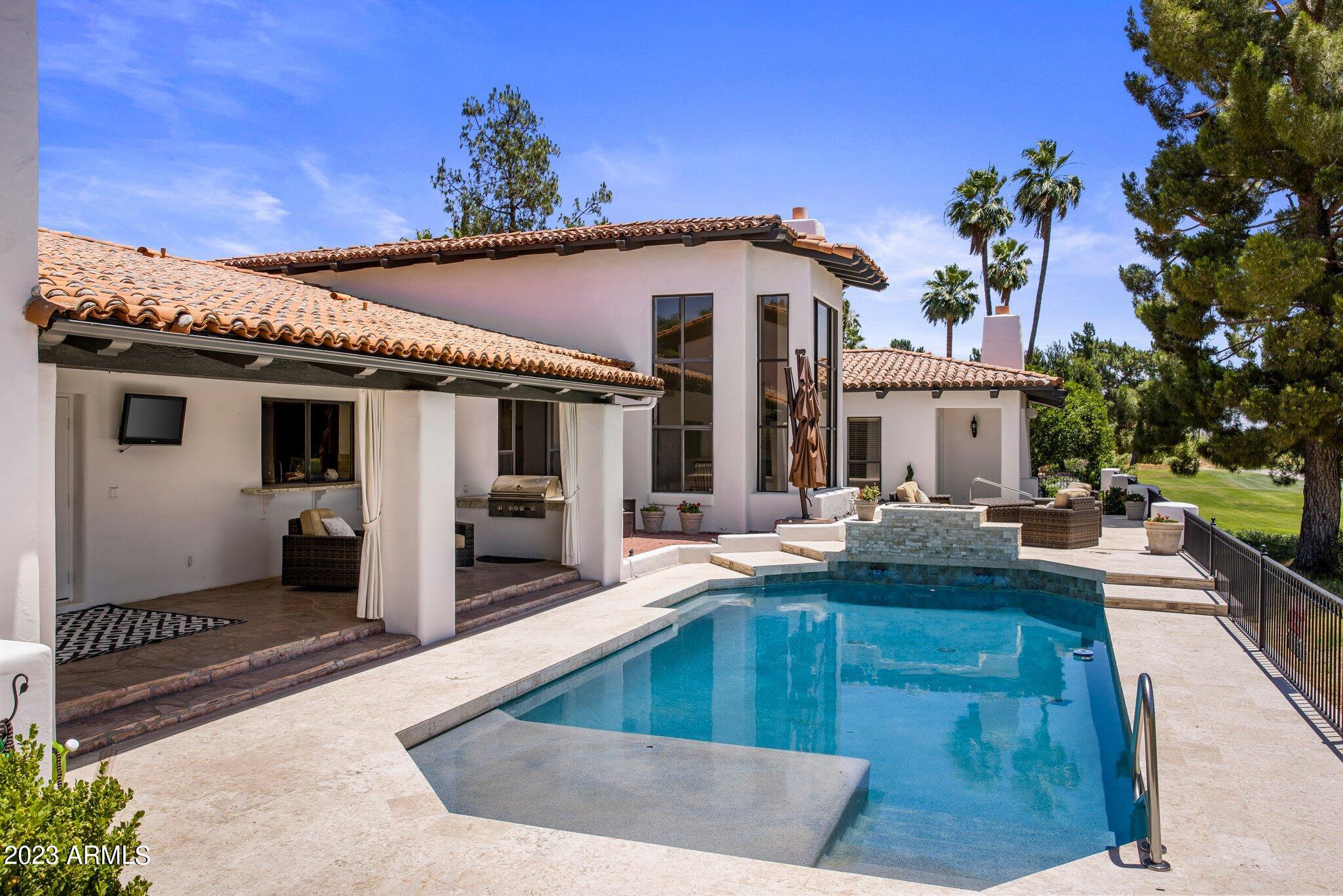 CAMELBACK COUNTRY ESTATES UNIT 5 - Residential
