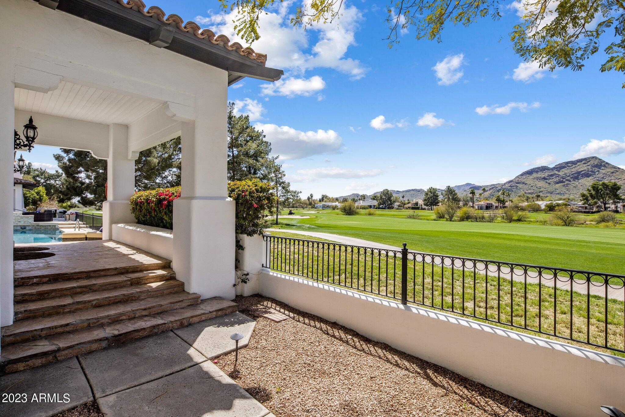 CAMELBACK COUNTRY ESTATES UNIT 5 - Residential