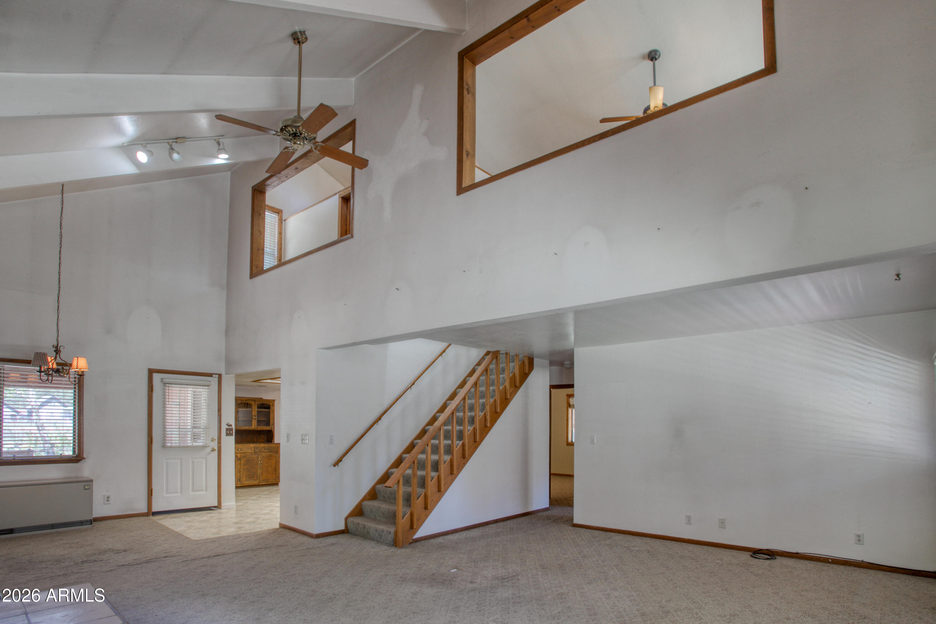 SKY HI RETREAT UNIT 1 - Residential