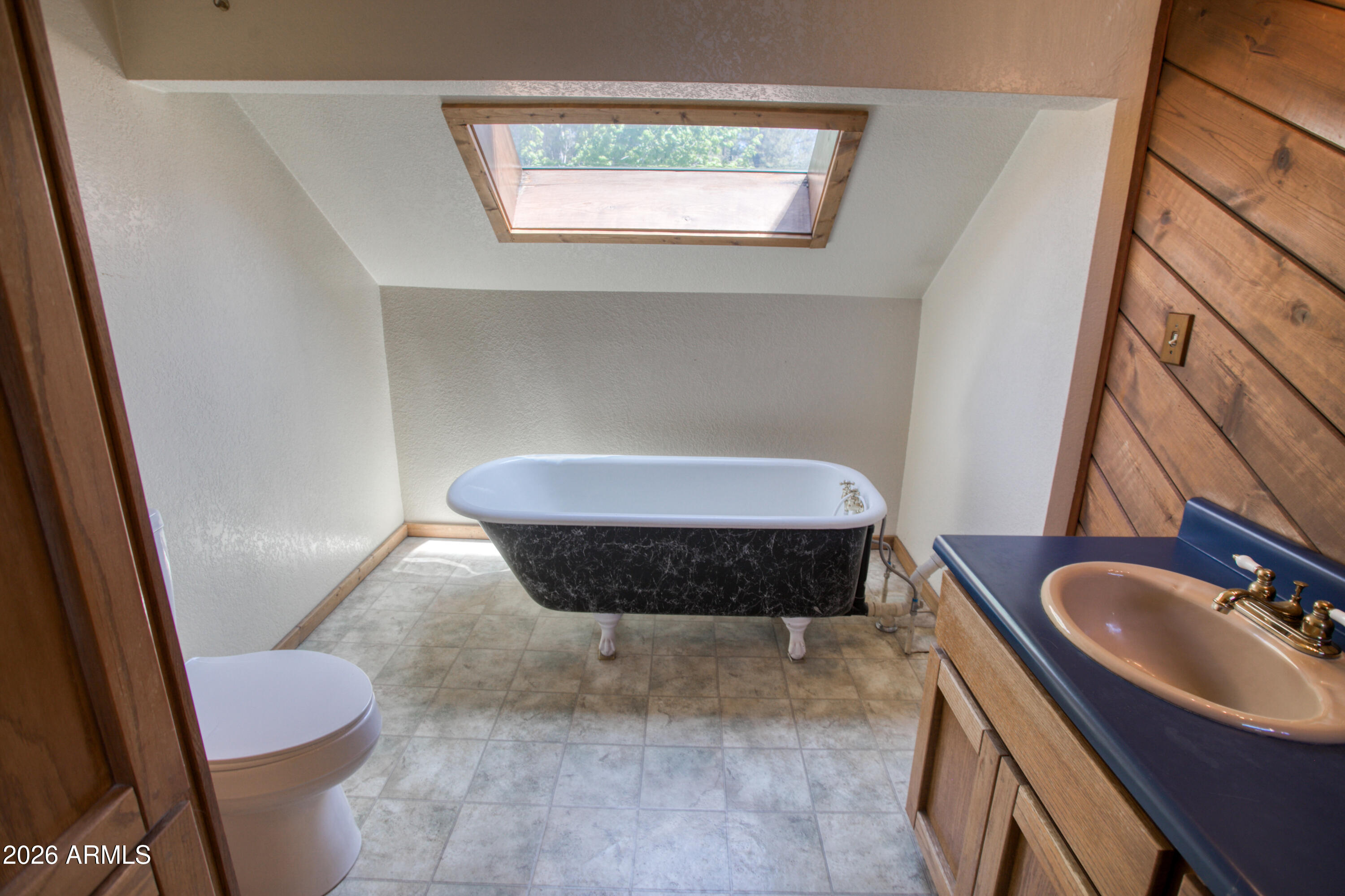 SKY HI RETREAT UNIT 1 - Residential