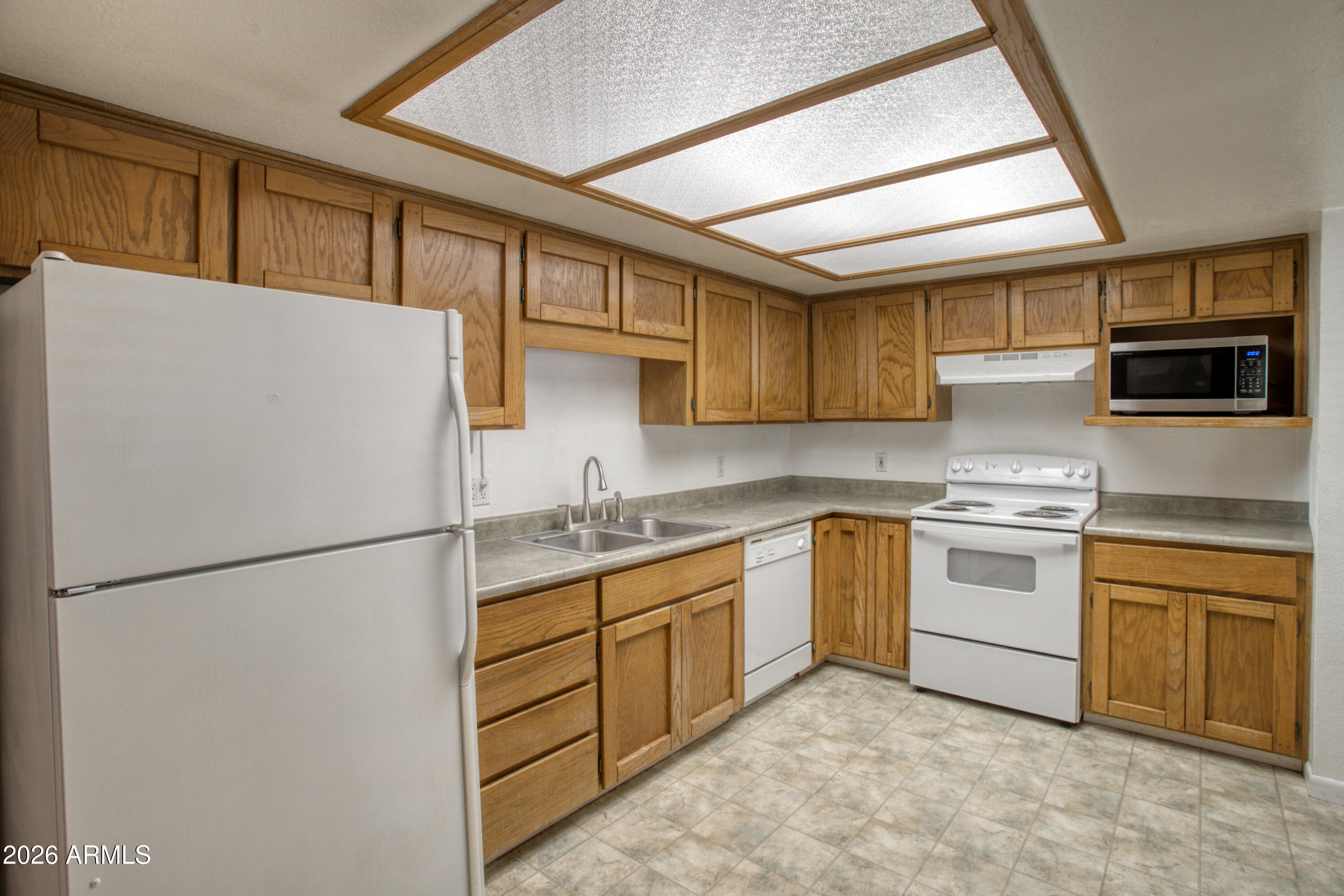 SKY HI RETREAT UNIT 1 - Residential