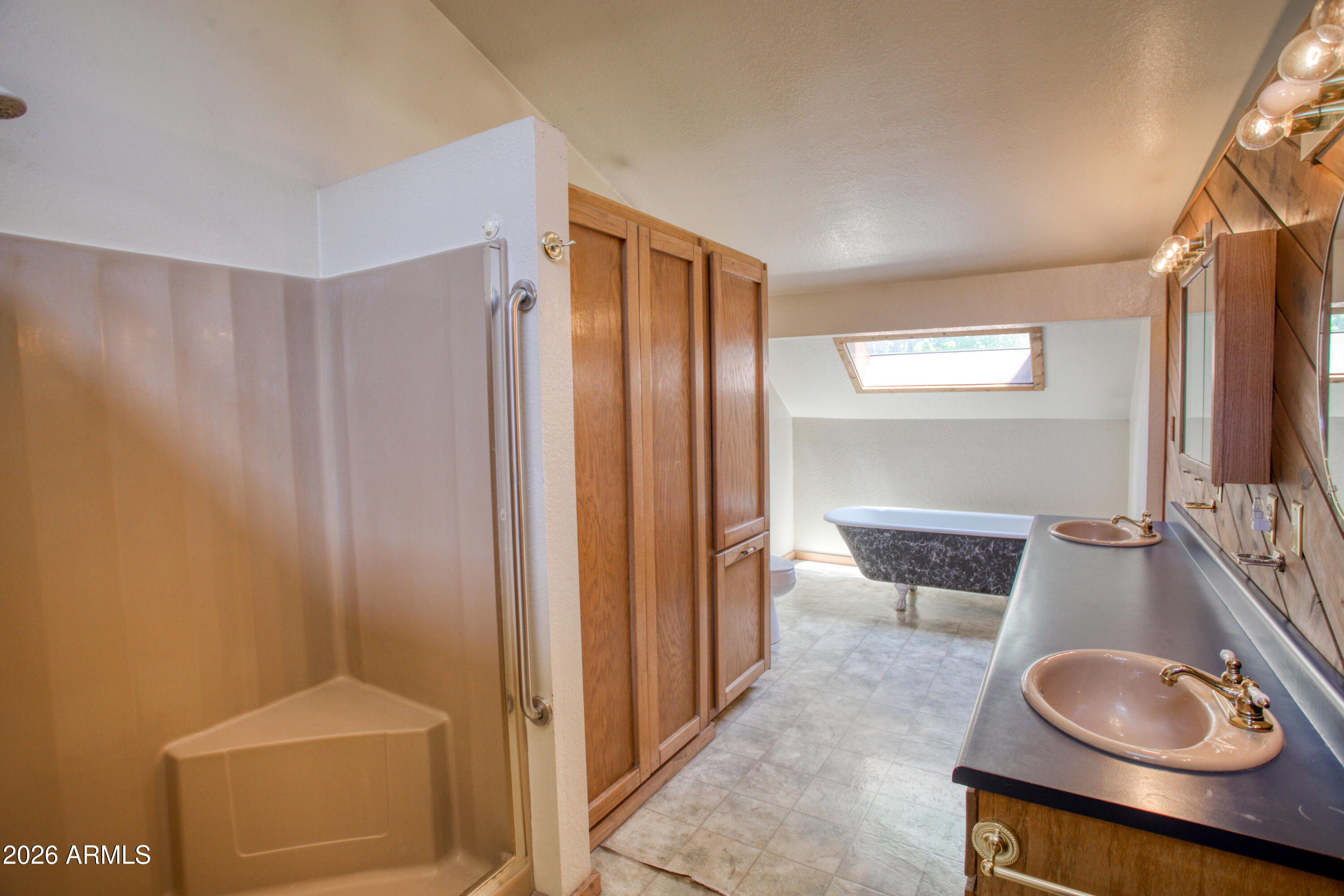 SKY HI RETREAT UNIT 1 - Residential