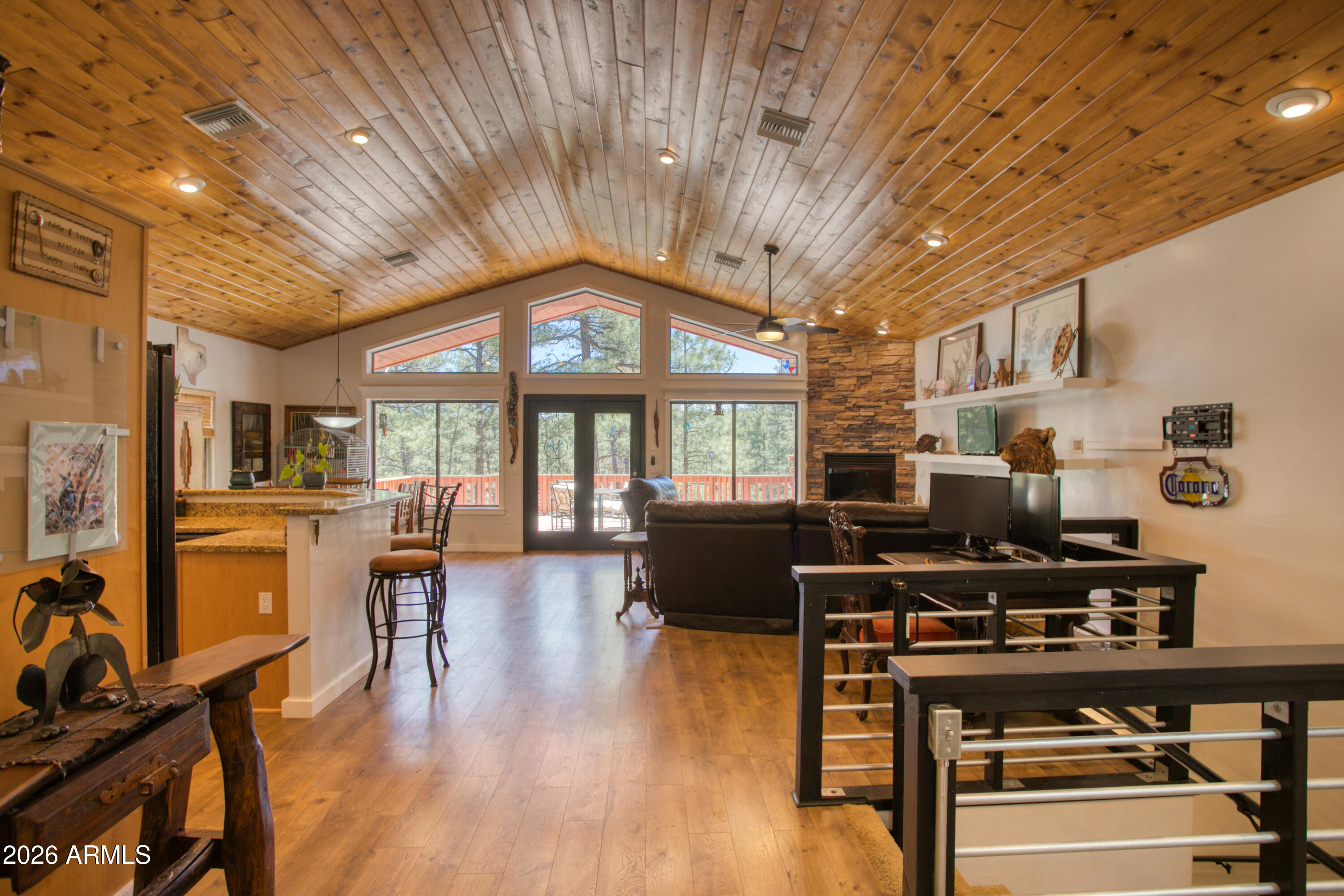 Pine Oaks - Residential