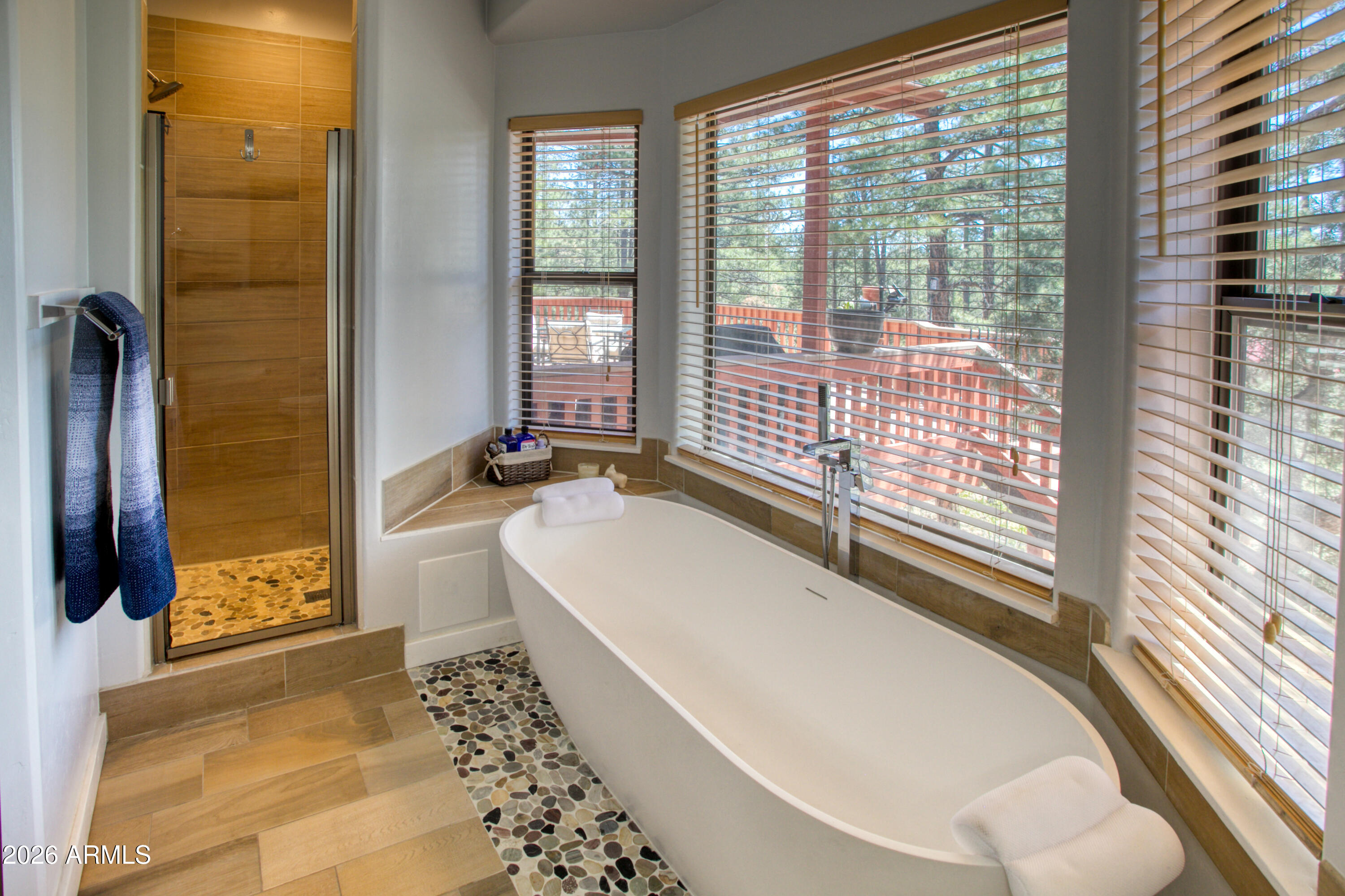 Pine Oaks - Residential
