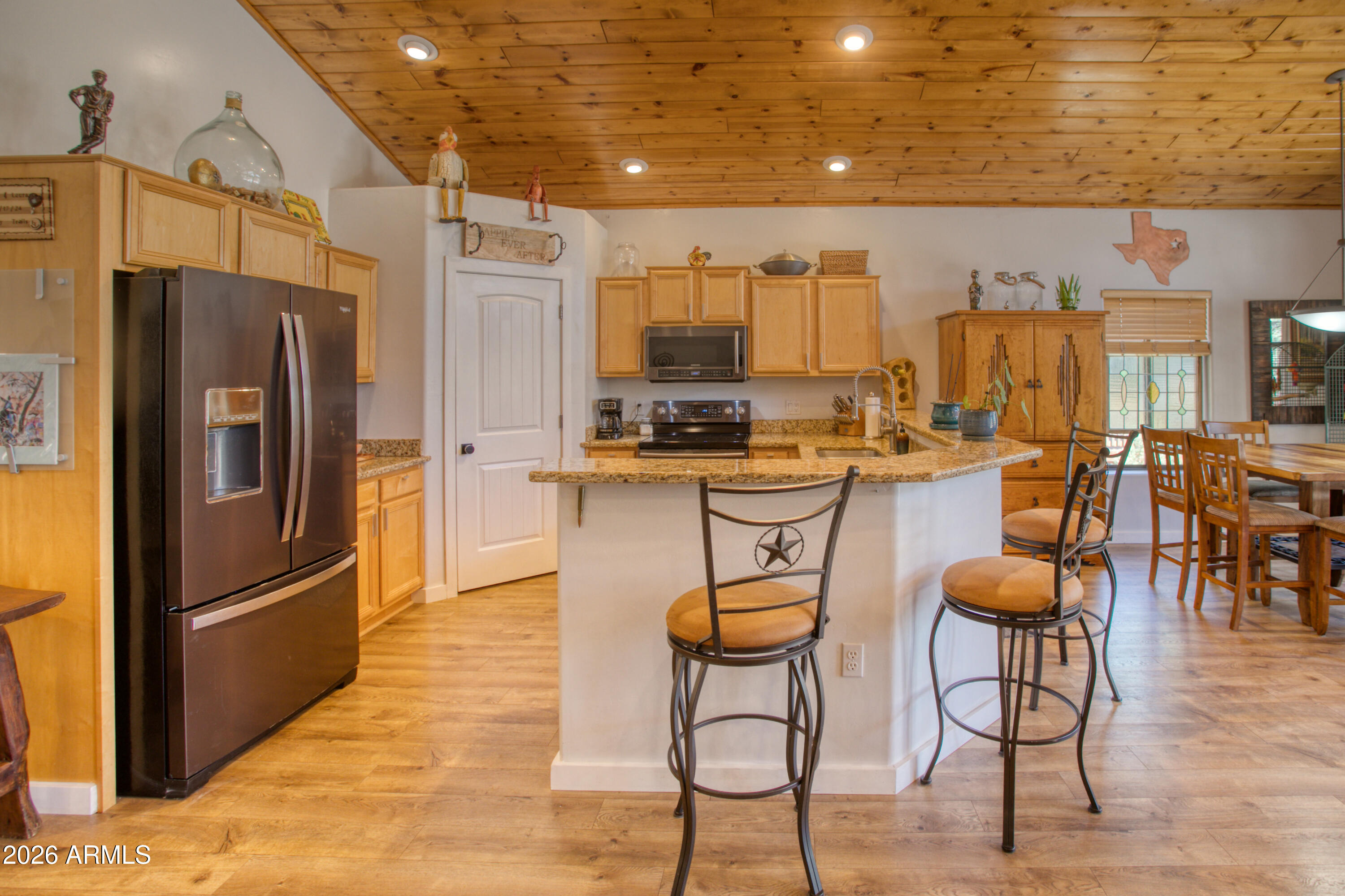 Pine Oaks - Residential