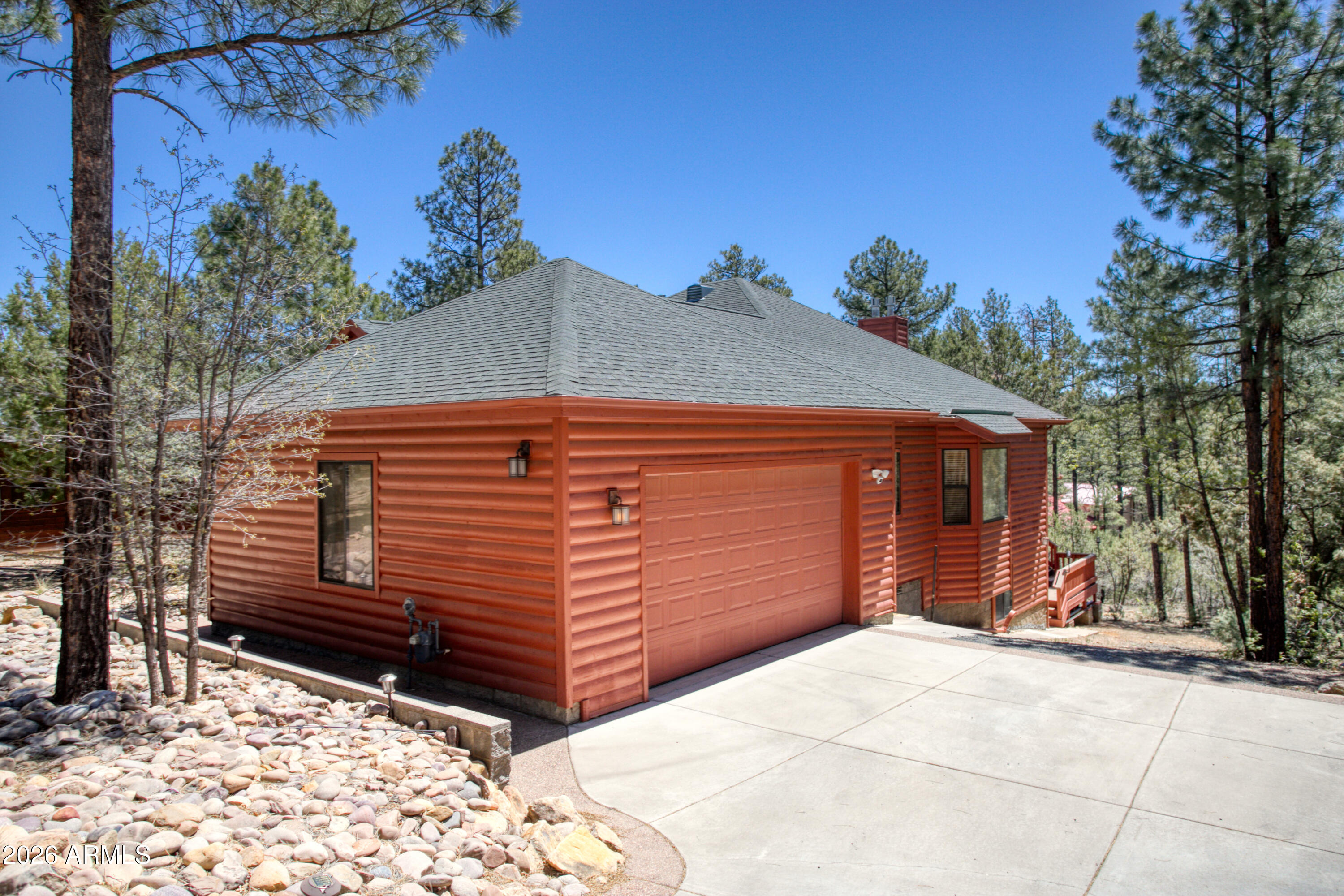 Pine Oaks - Residential
