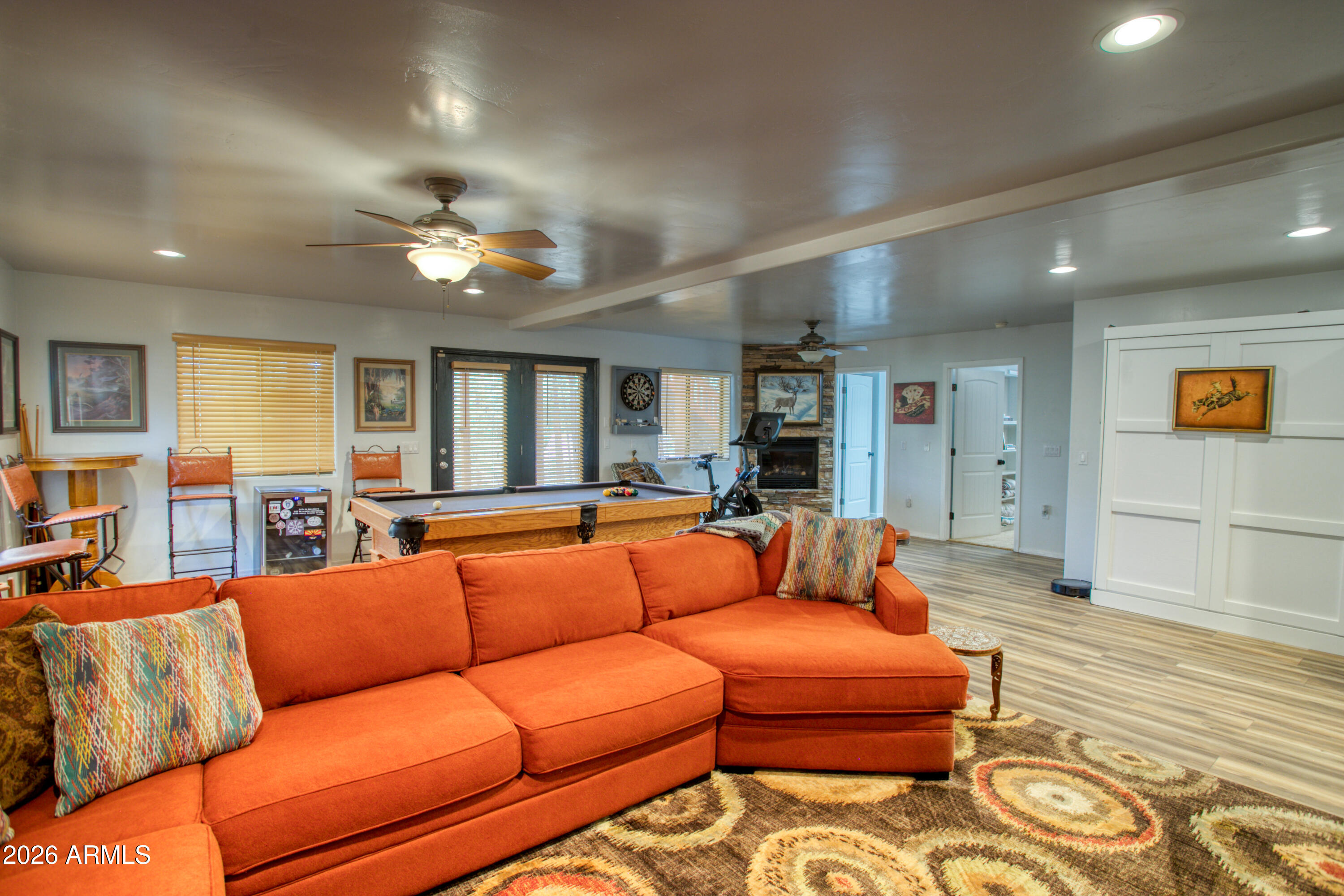 Pine Oaks - Residential