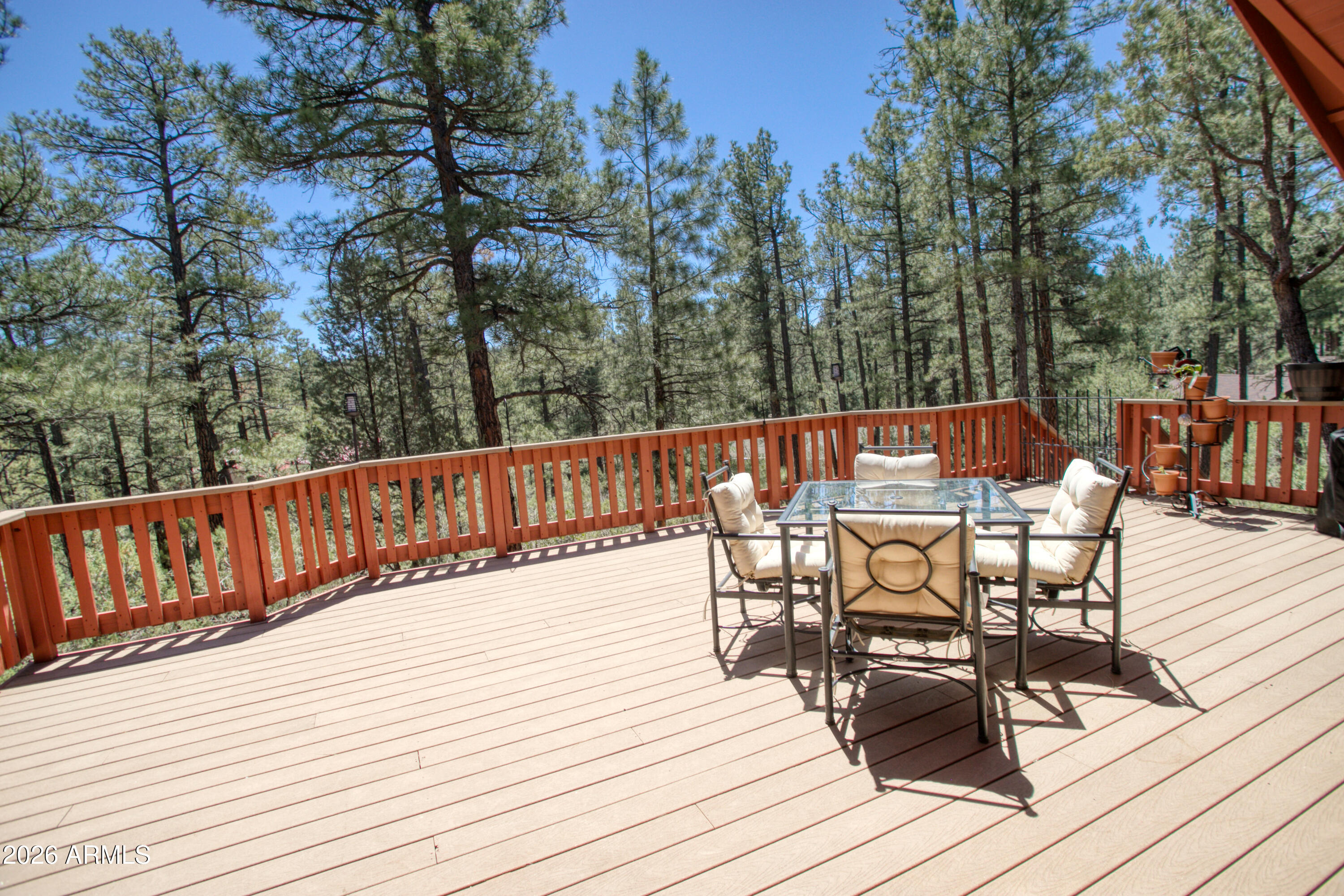 Pine Oaks - Residential