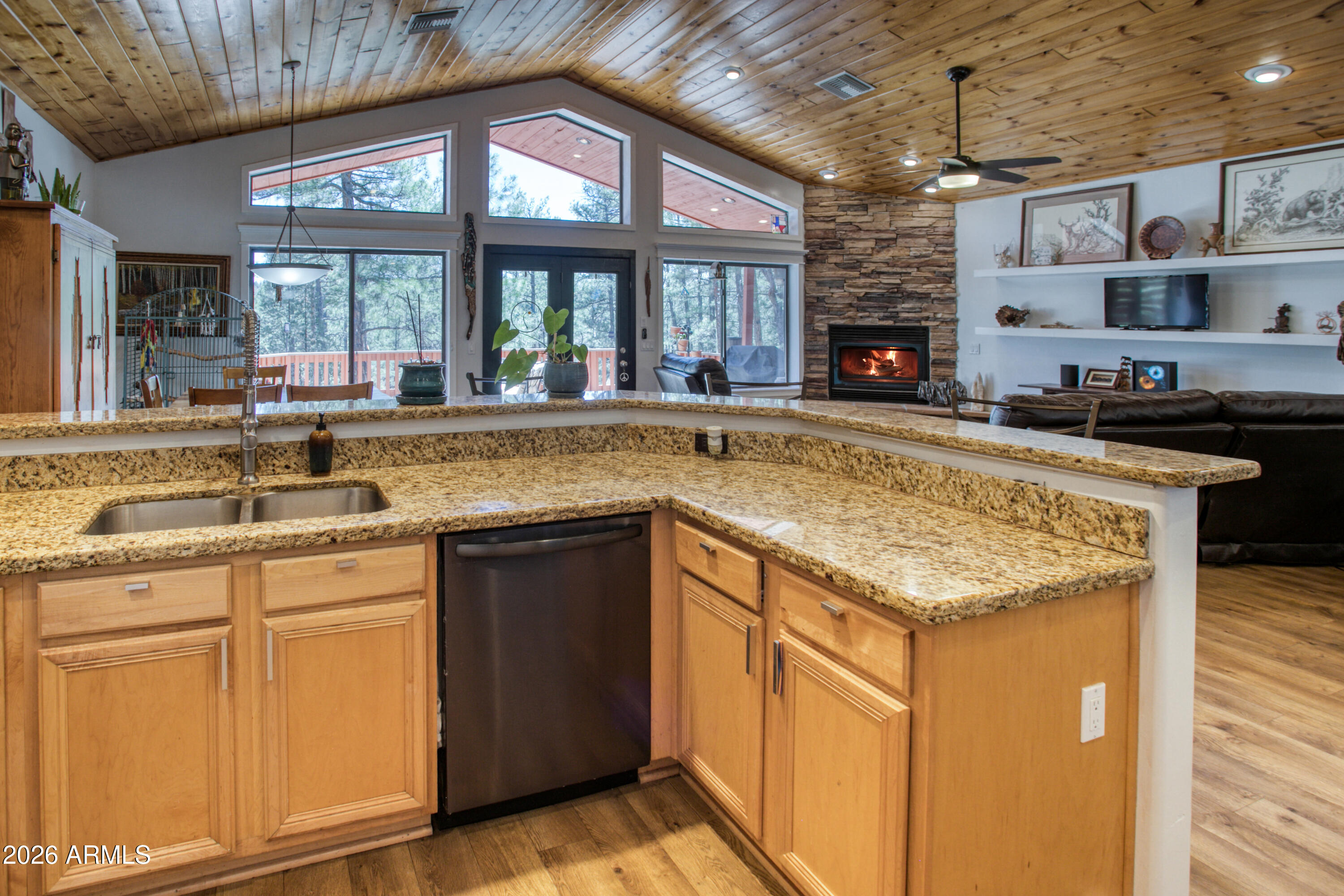 Pine Oaks - Residential