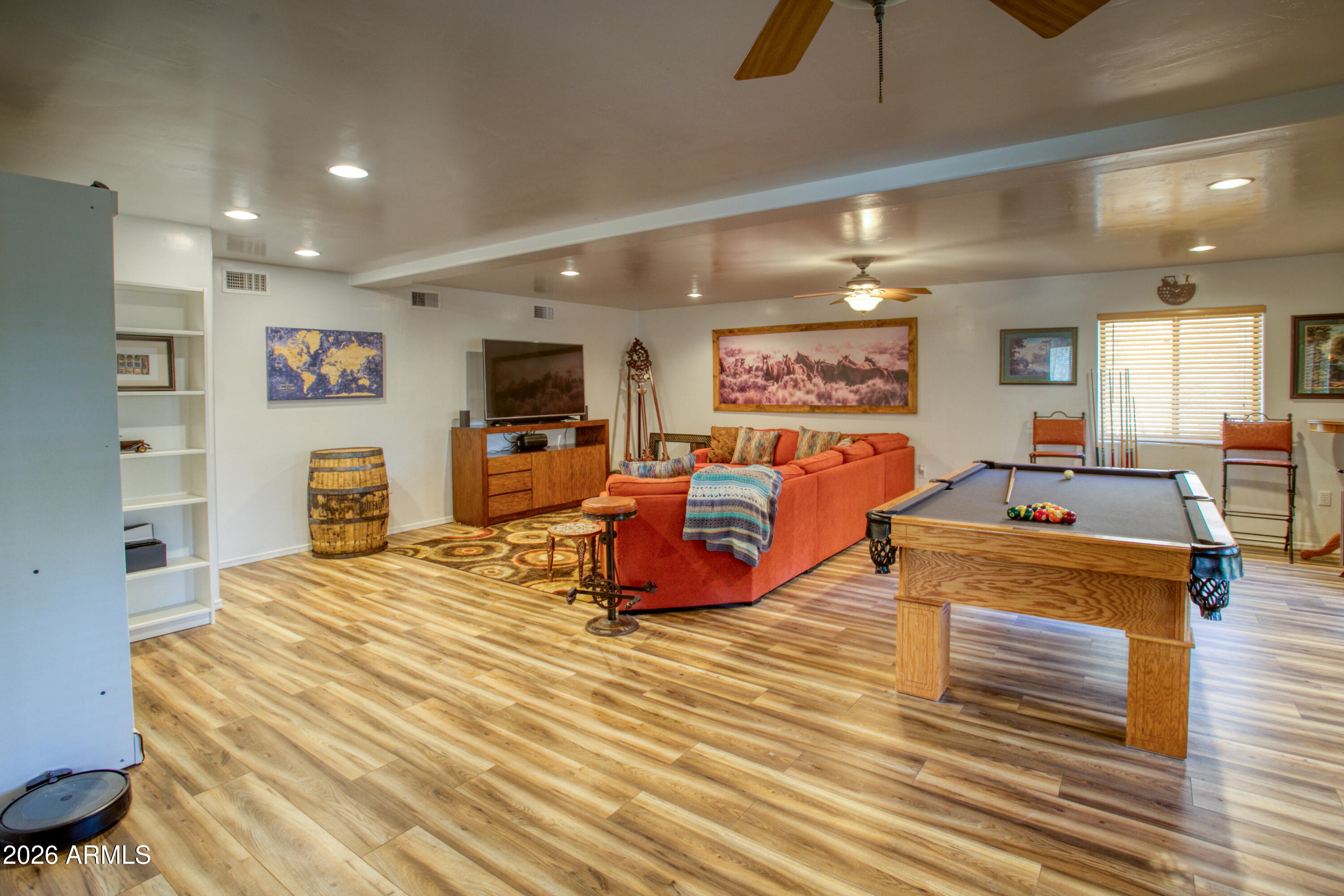 Pine Oaks - Residential