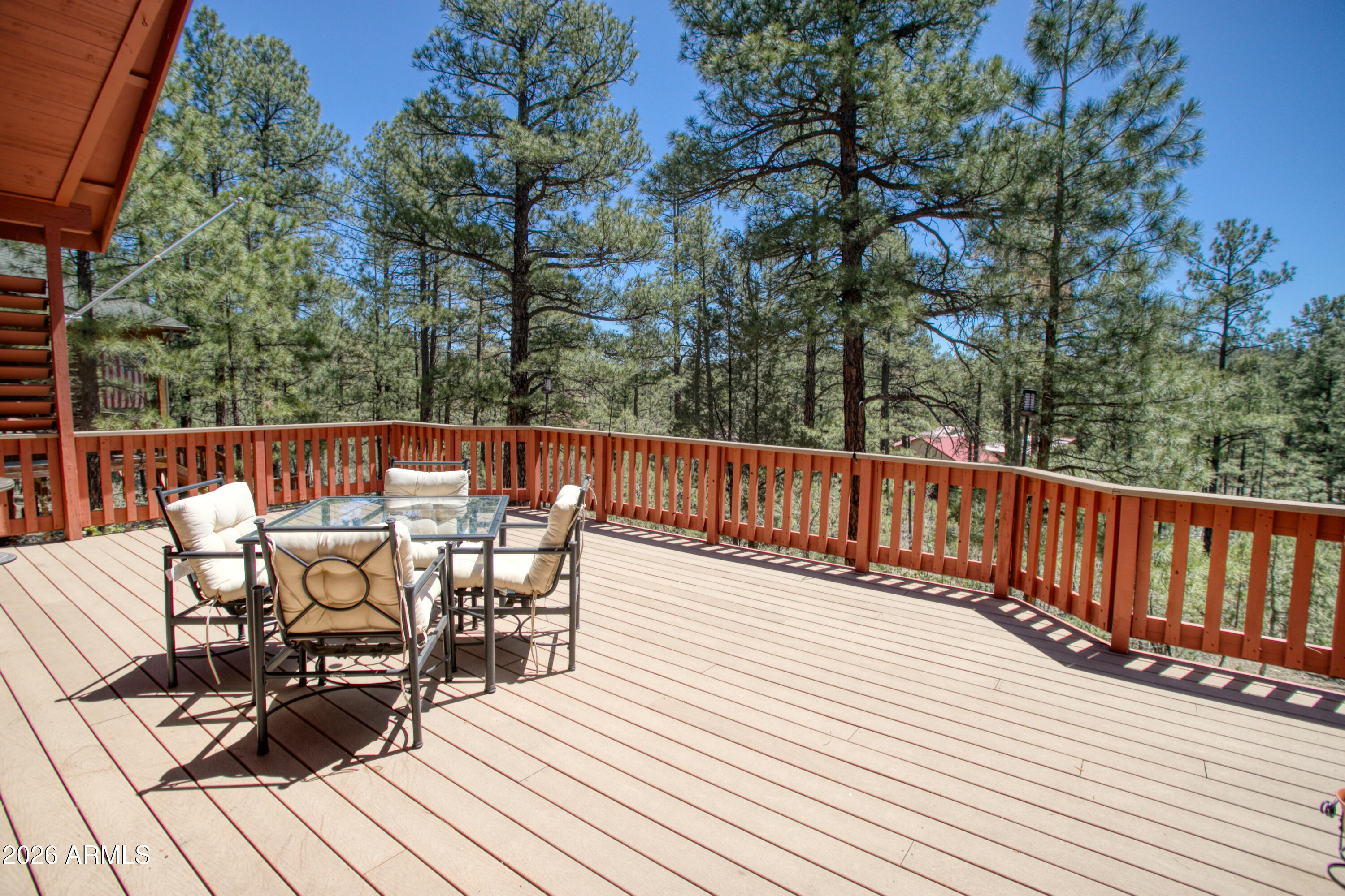 Pine Oaks - Residential