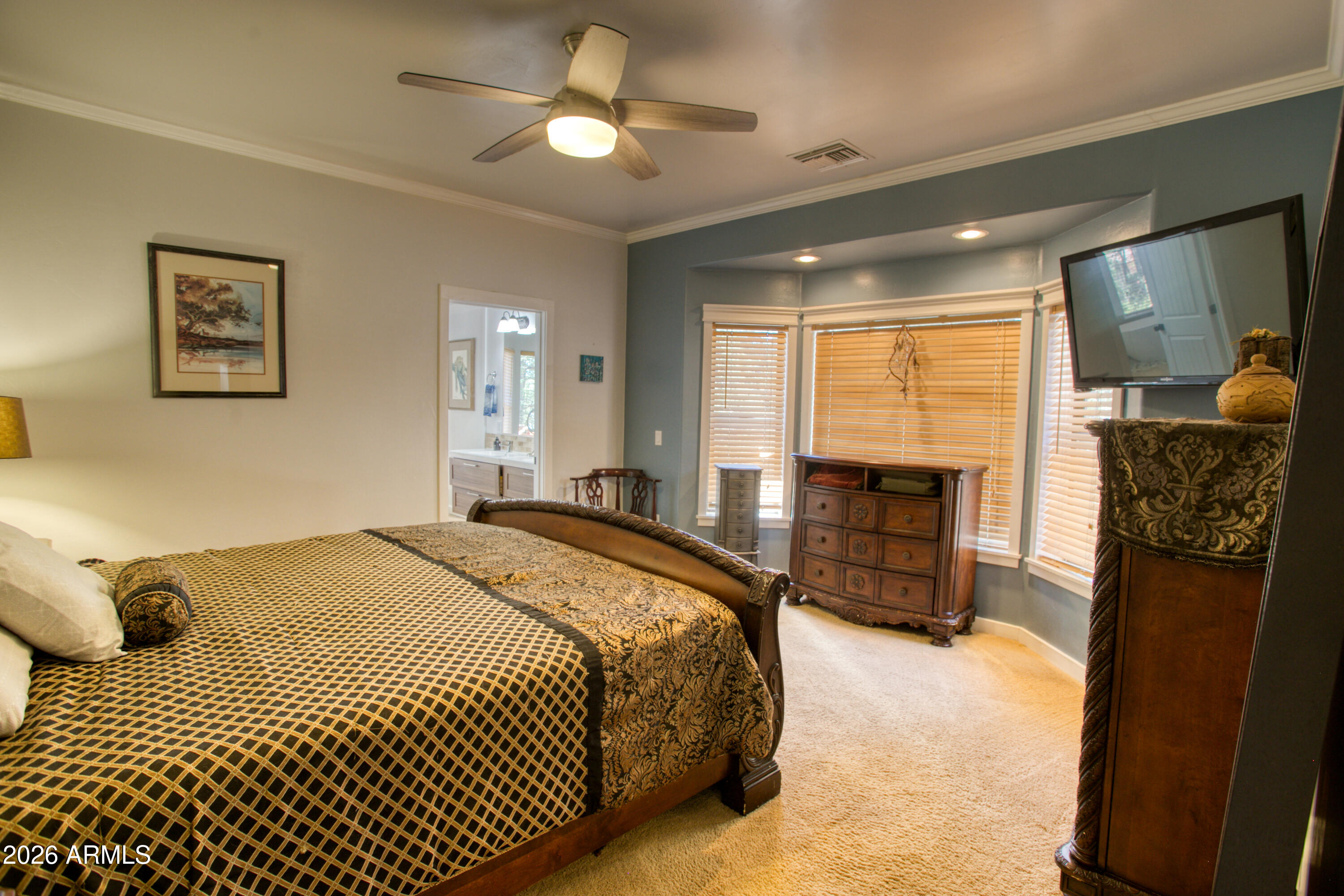 Pine Oaks - Residential