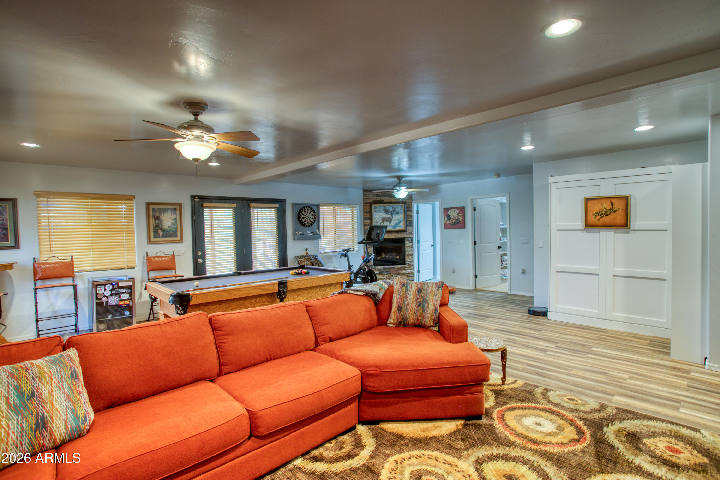 Pine Oaks - Residential