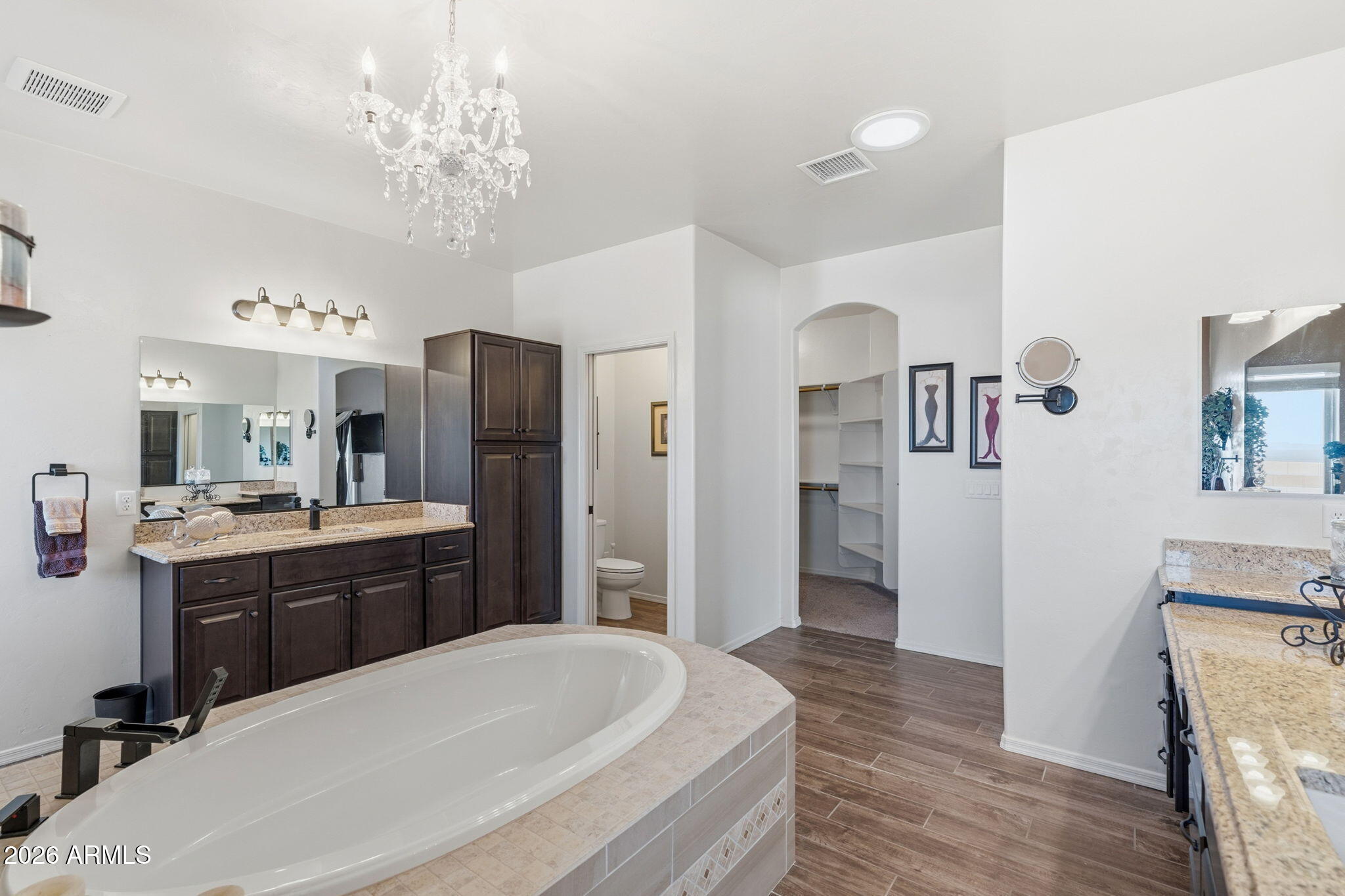 WILD HORSE 2 - Residential