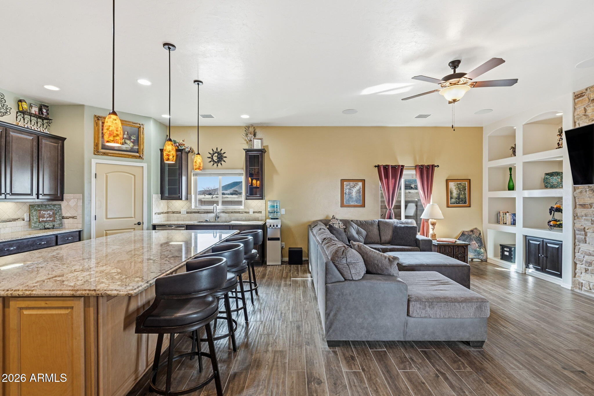 WILD HORSE 2 - Residential