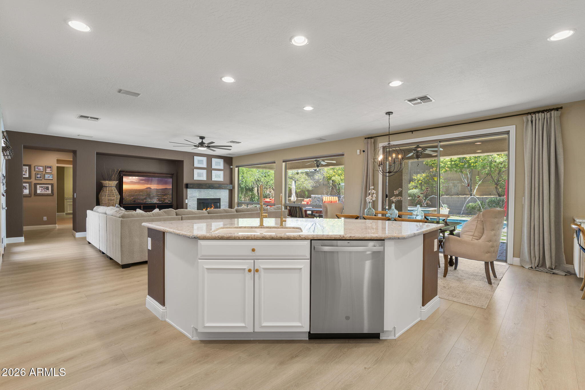 ANTHEM By DEL WEBB - Residential