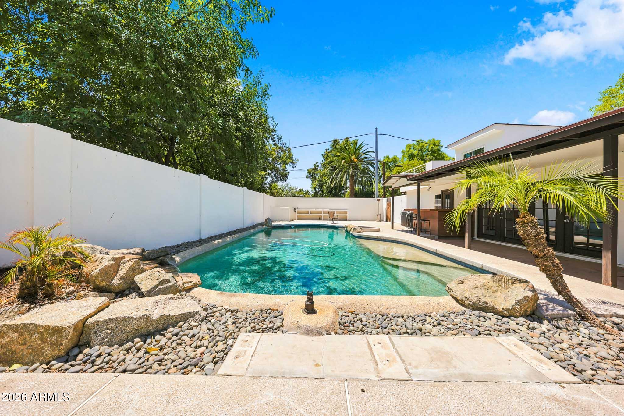 UNIVERSITY ESTATES - Residential