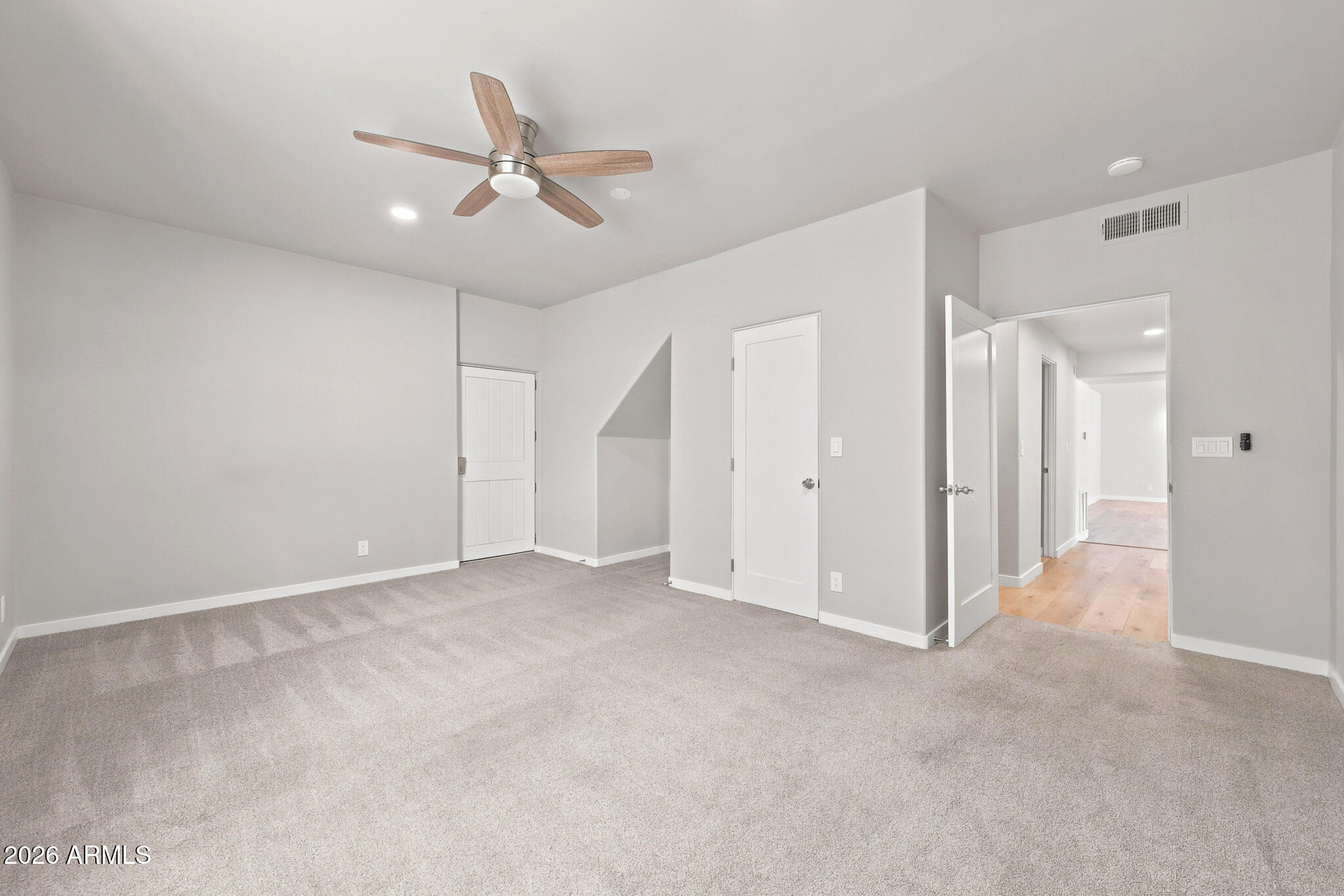 UNIVERSITY ESTATES - Residential