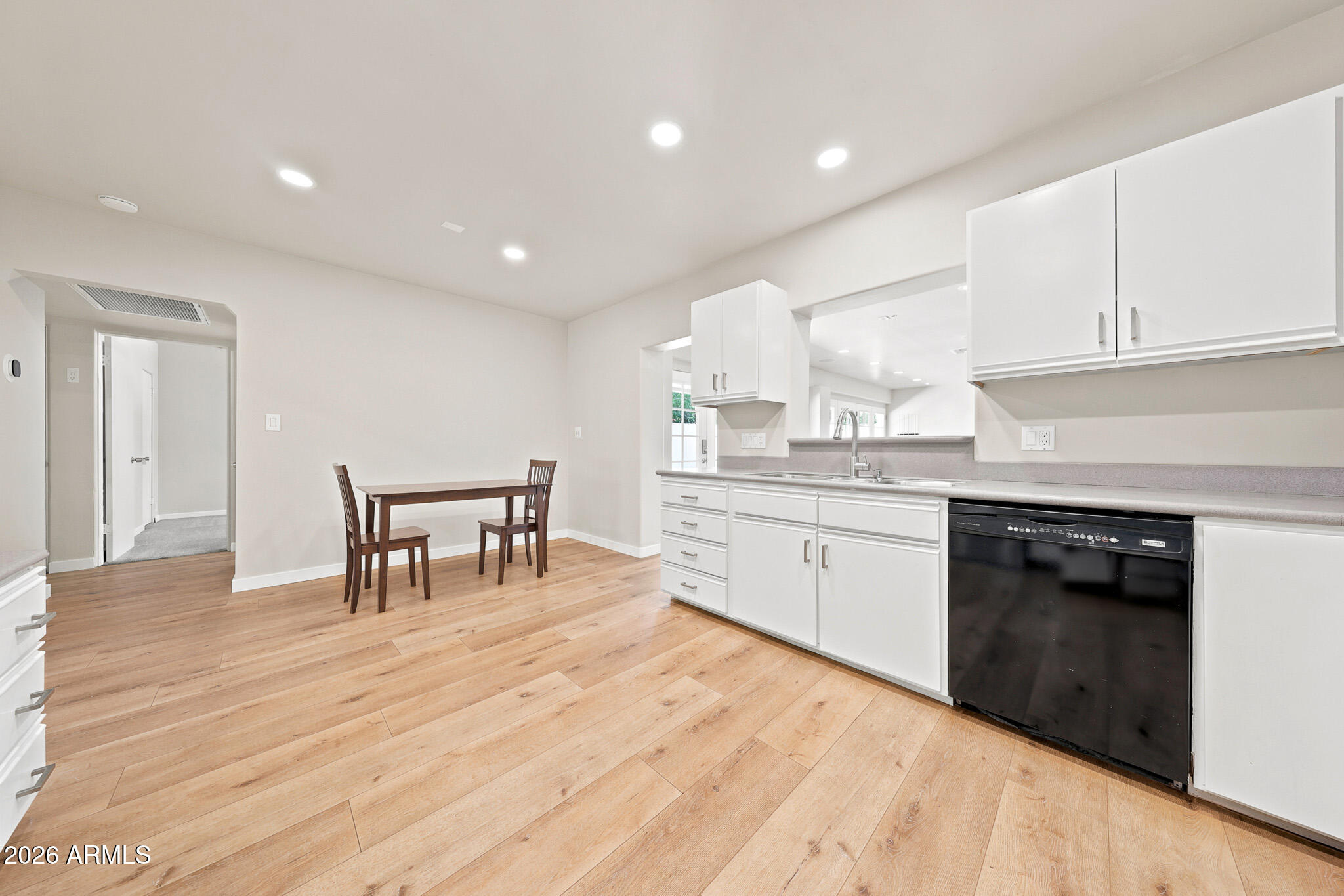 UNIVERSITY ESTATES - Residential