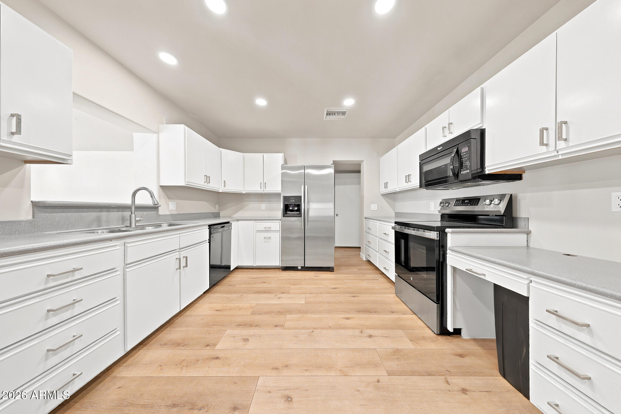 UNIVERSITY ESTATES - Residential