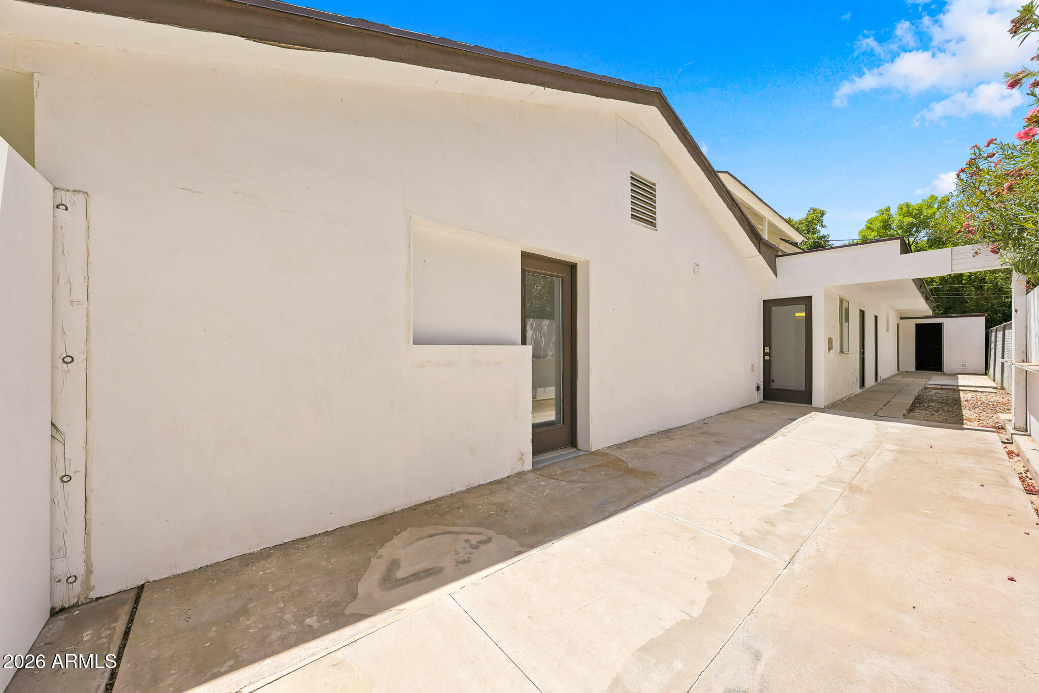 UNIVERSITY ESTATES - Residential