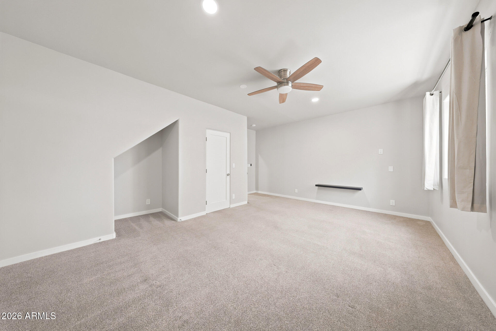 UNIVERSITY ESTATES - Residential