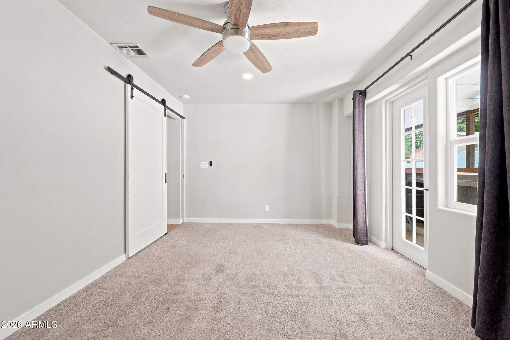 UNIVERSITY ESTATES - Residential