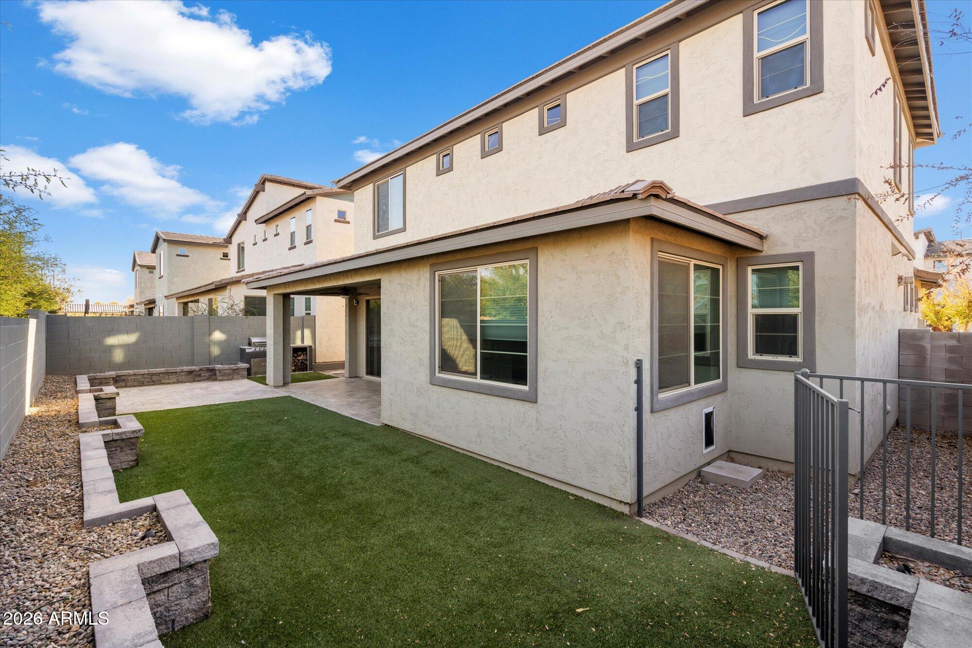 MADISON PARK - Residential