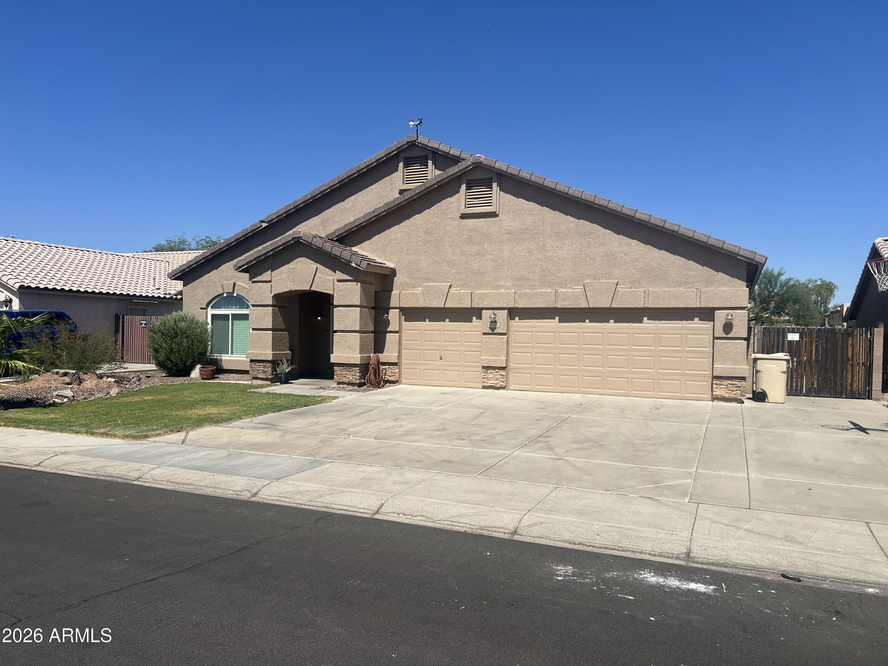 Welcome to your new home nestled in the Rose Garden Acres community of Sun City (This portion of Sun City is NOT a 55+ community, & has NO HOA) This great home boasts 2484 sq ft of thoughtfully laid out living space w/ 4 spacious bedrooms, 2.5 baths, separate living area & family room, 3 car garage w/ TONS of built in cabinets, RV gate, pebble-tech pool and 8ft+ ceilings. This home has gorgeous fully remodeled kitchen in 2021 , all appliances included and a solar lease (Only $43 per month) to cut down on those summer time cooling bills! The master bedroom is truly fit for a king and queen w/ double sinks, mini-split, separate shower and soaking tub along w/ a private toilet room and LARGE walk in closet! Don't miss out on your opportunity to buy this great home!!